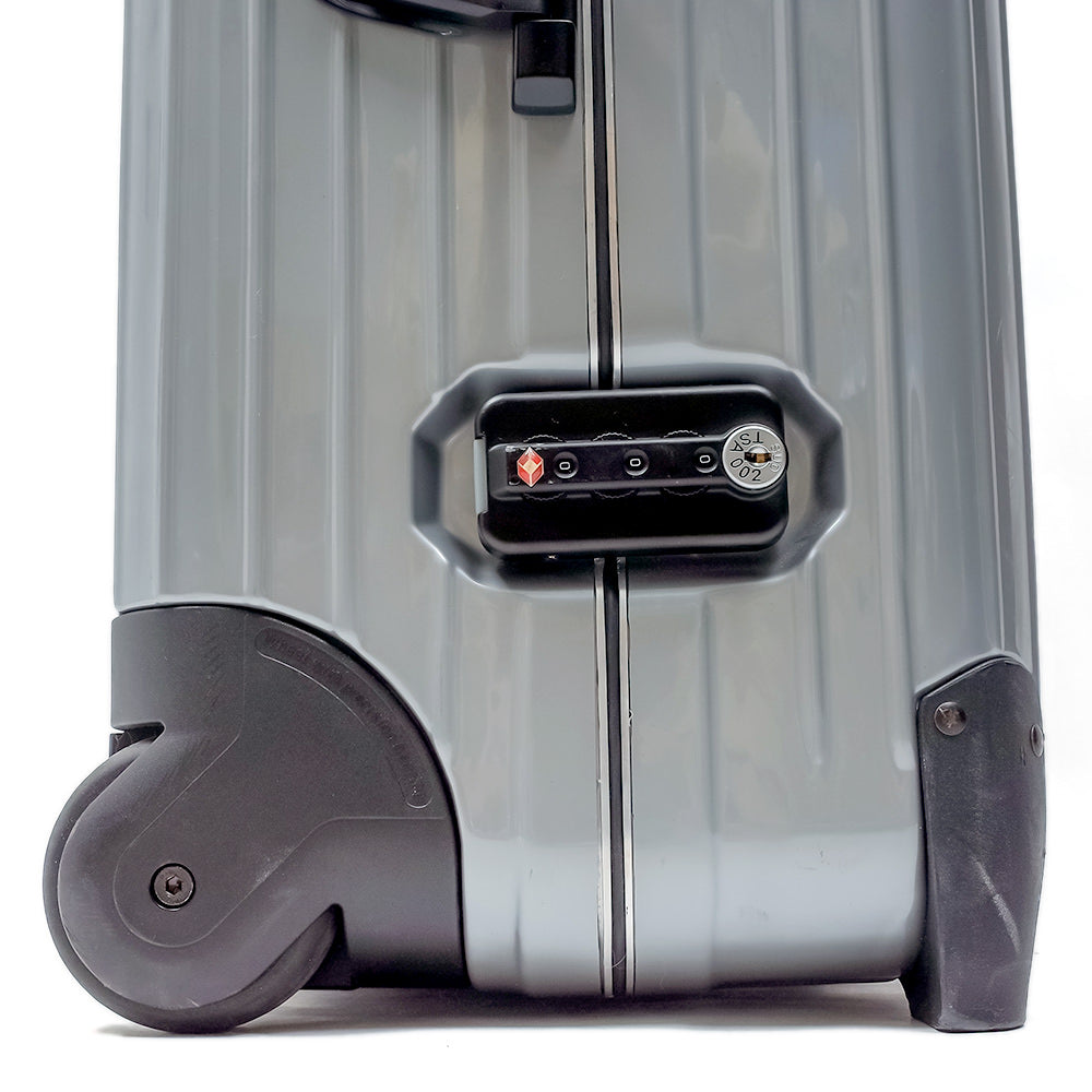 リモワ サンバ 中古商品 836.63 63リットル 2輪
