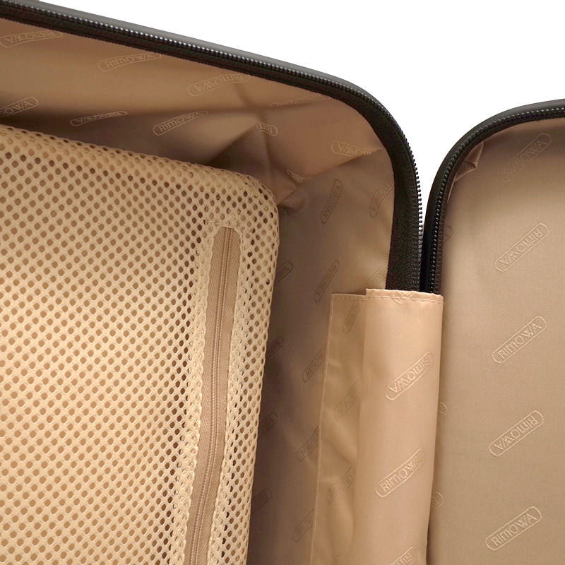 リモワ サルサデラックス 3Suiter 830.75.52.4 94リットル 4輪