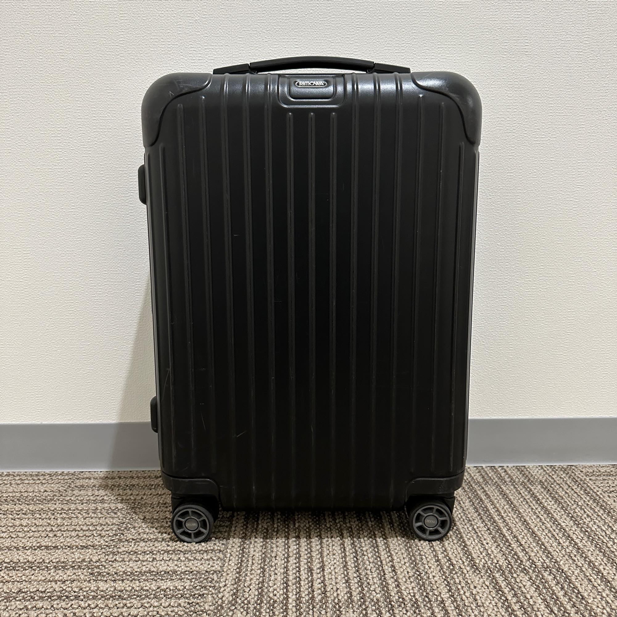 【ジャンク】リモワ サルサ 811.52.32.4 ジャンク商品 32リットル 4輪