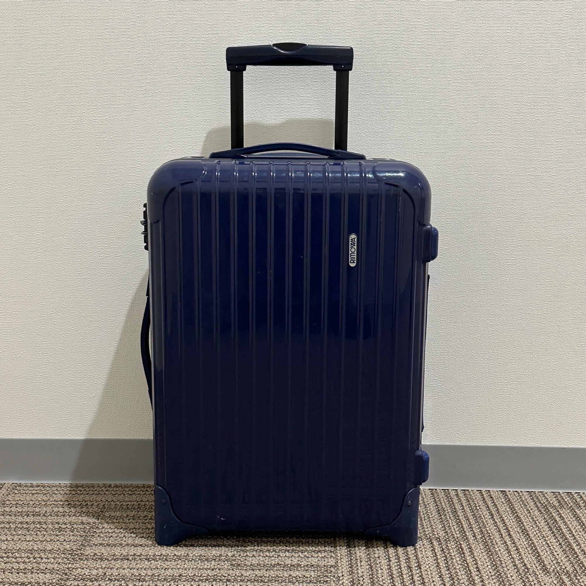 リモワ サルサ ジャンク商品(使用可) 857.52 35リットル 2輪