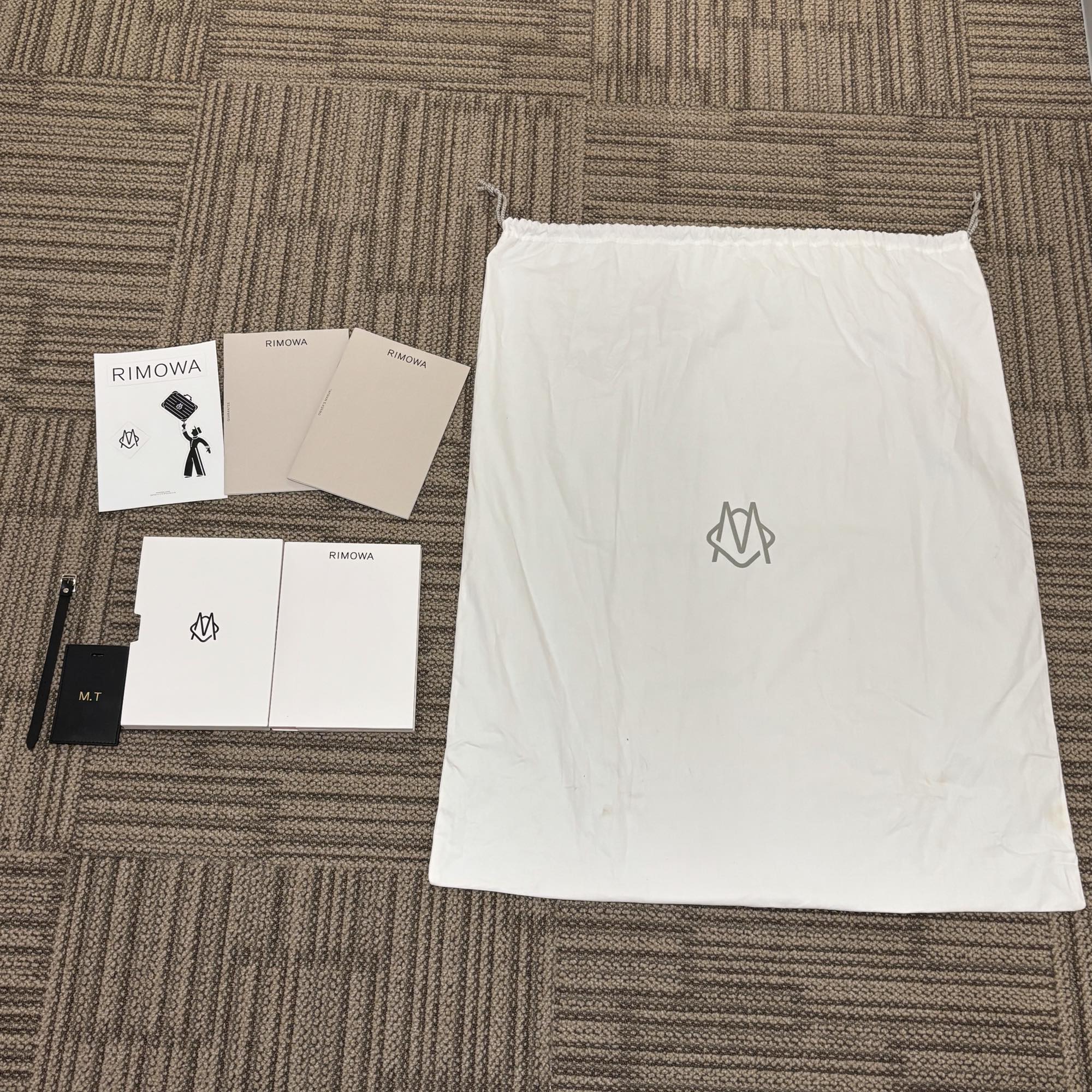 リモワ エッセンシャル 832.52.65.4 キャビンS アウトレット品 34L レッド