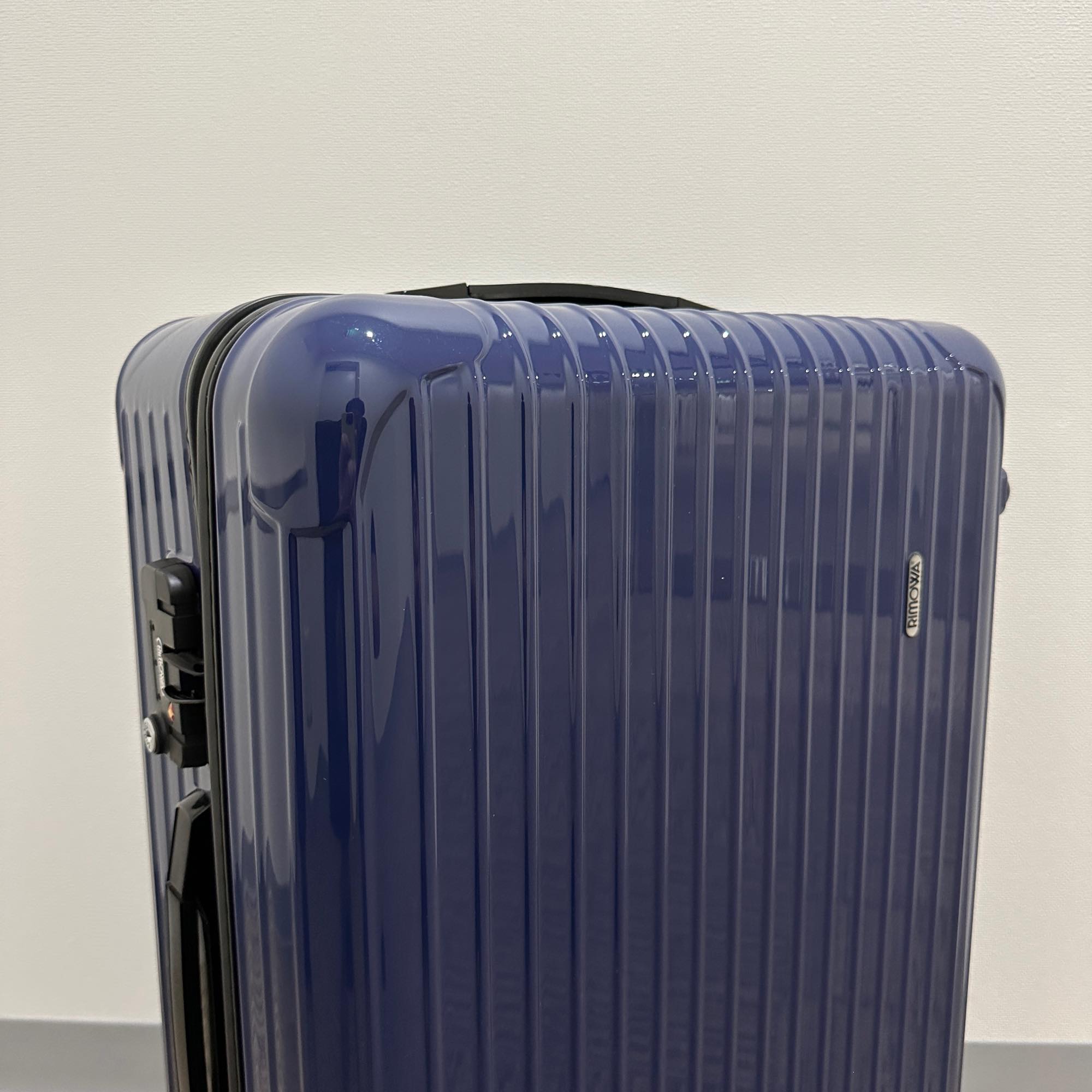 リモワ サルサ 857.63 新古品 60リットル 2輪