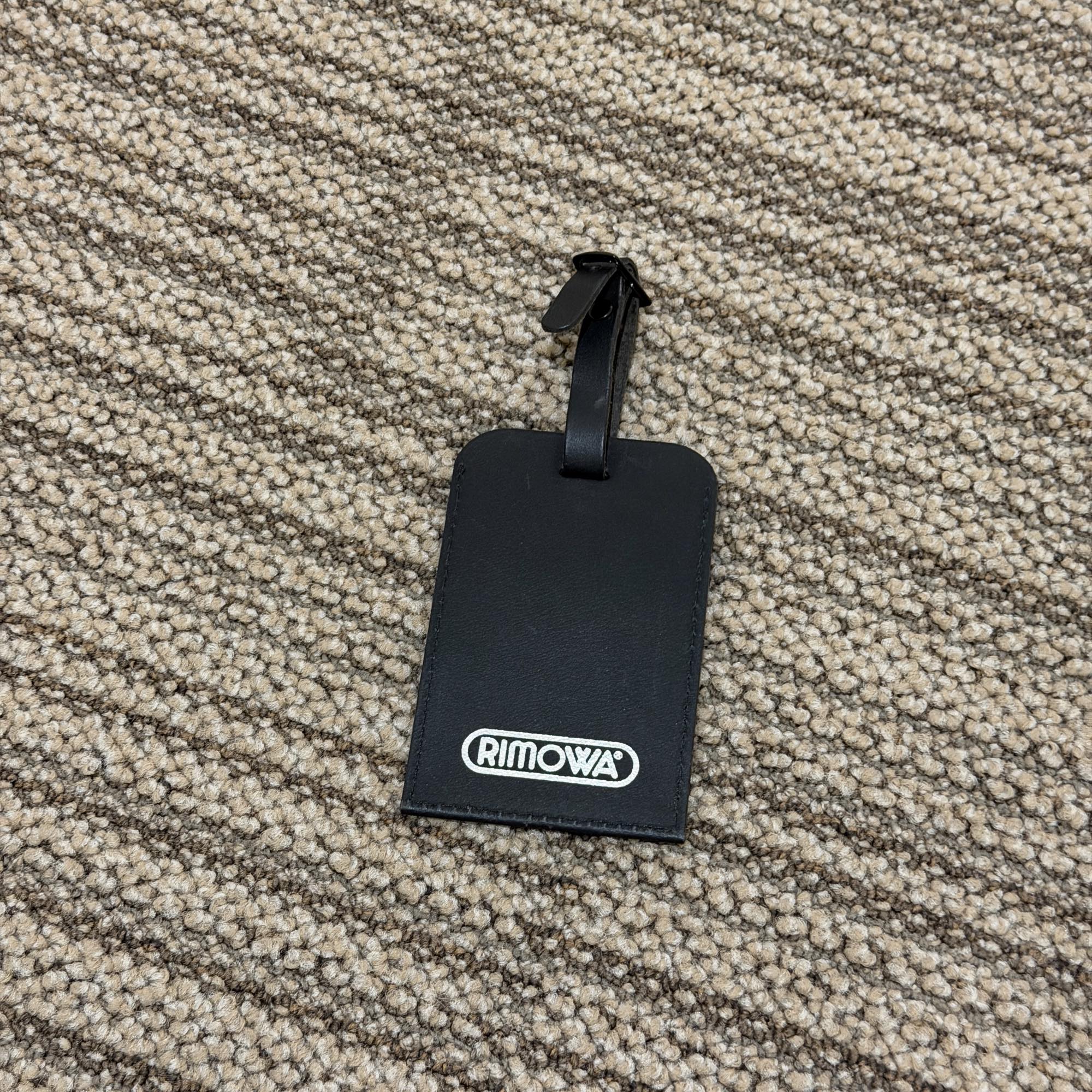 リモワ オリジナル 925.53.00.4-2 キャビン 在庫商品 35リットル 4輪