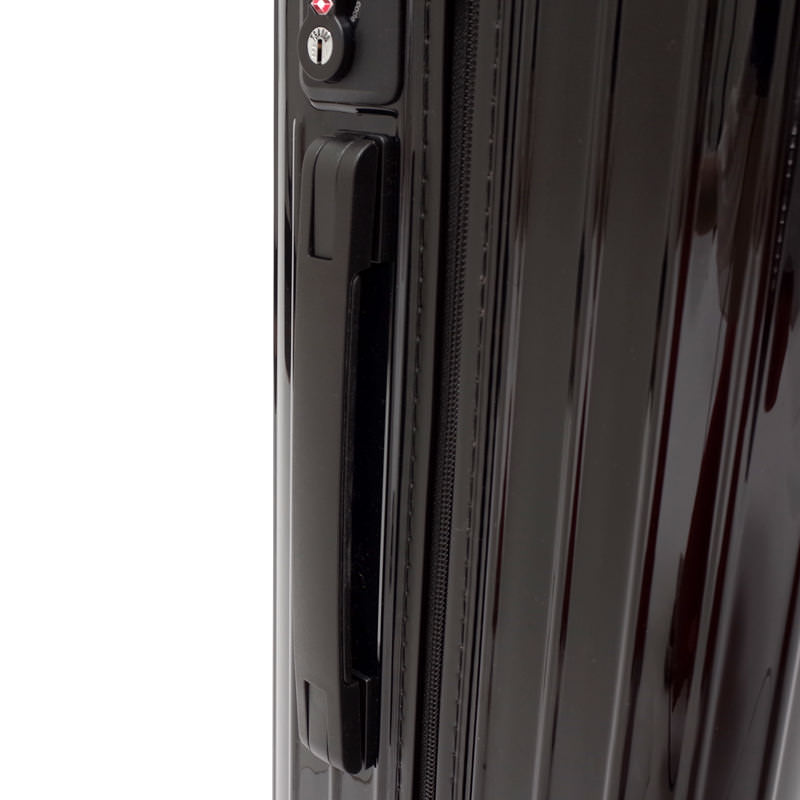 リモワ エッセンシャル 832.52.62.4 キャビンS 34L ブラック 在庫商品