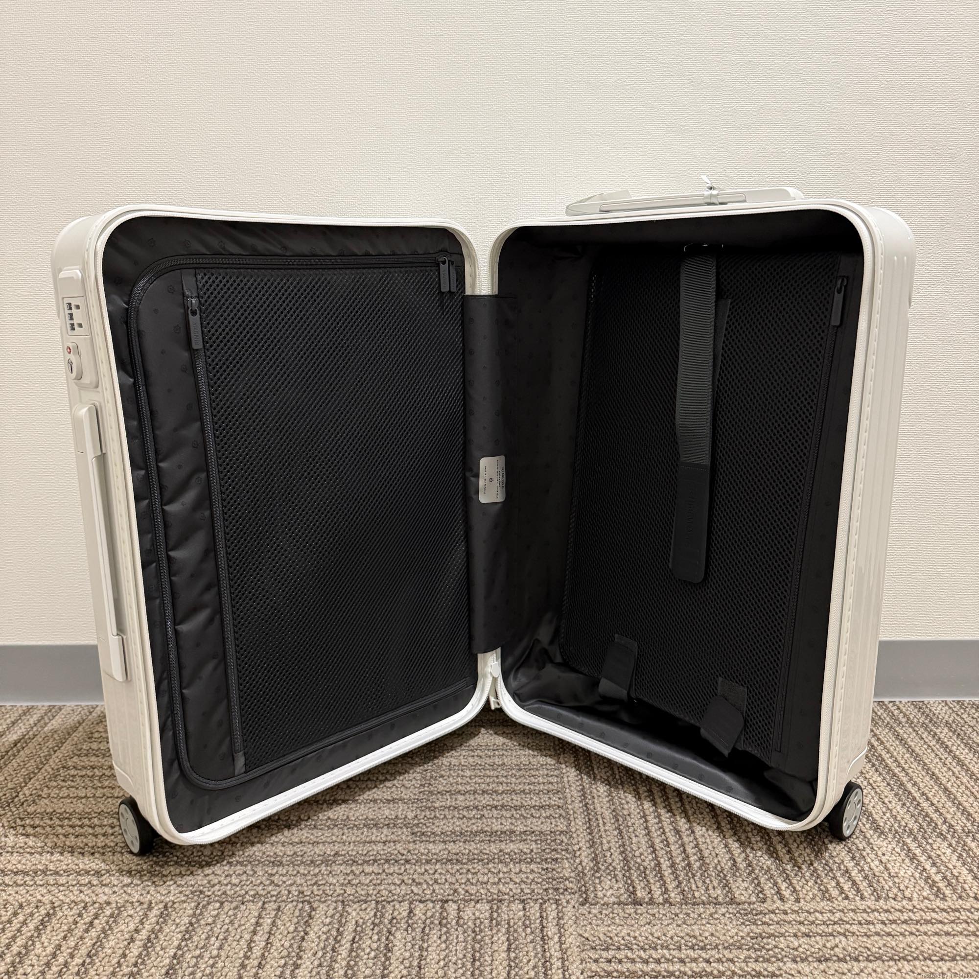 リモワ エッセンシャル 832.53.66.1 キャビン 37L 在庫商品 ホワイト