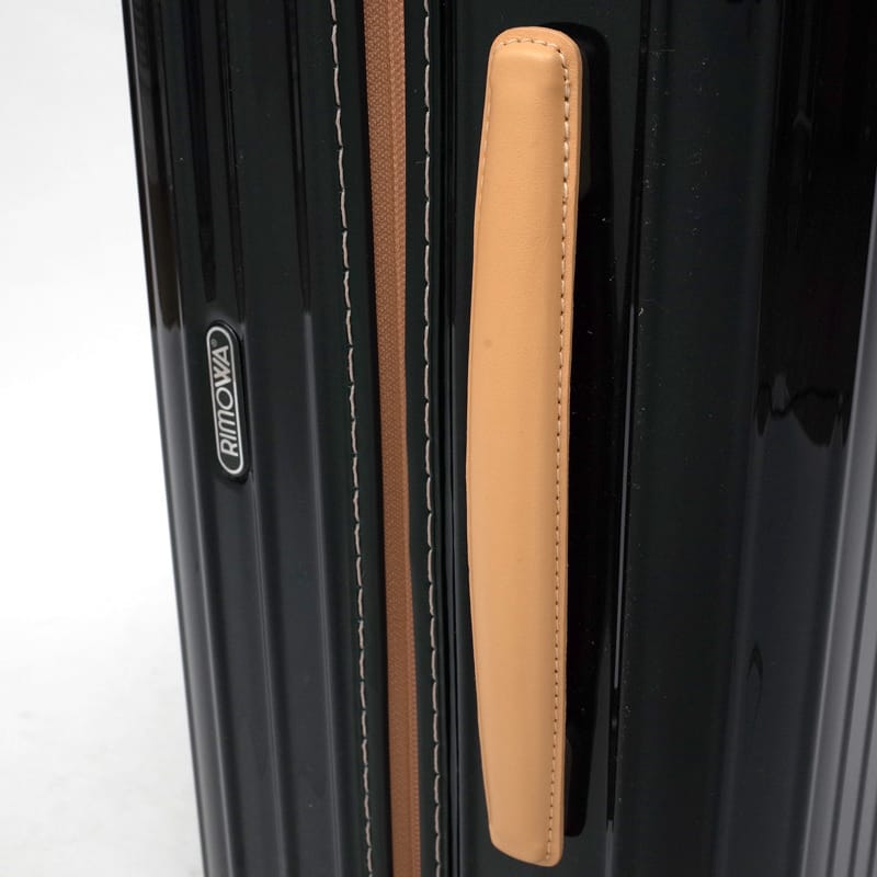 リモワ ボサノバ 870.52.41.4 在庫商品 32リットル 4輪