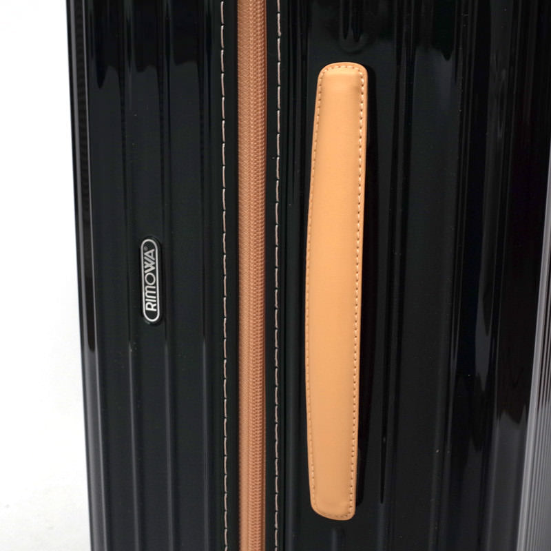 リモワ ボサノバ 870.63.41.4 在庫商品 57リットル 4輪