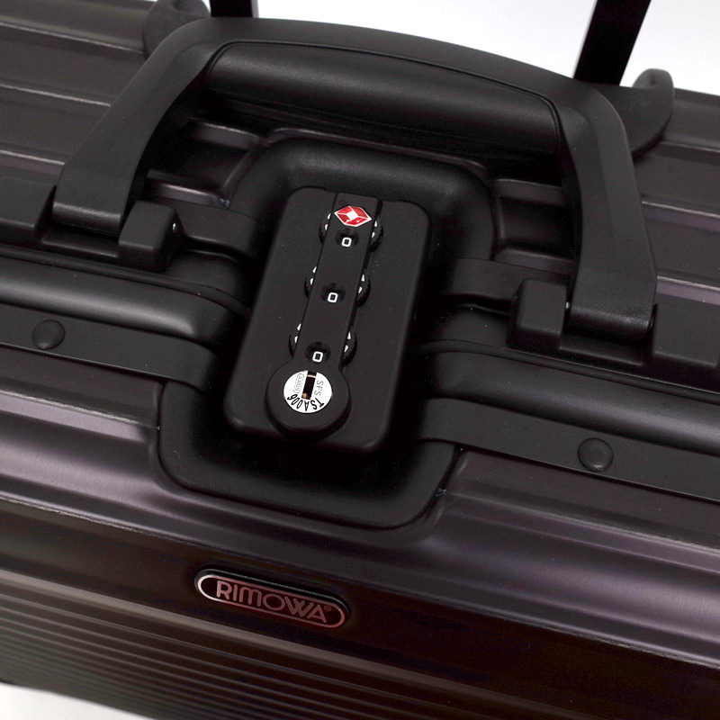 リモワ トパーズ ステルス 在庫商品 923.40.01.2 28リットル 2輪