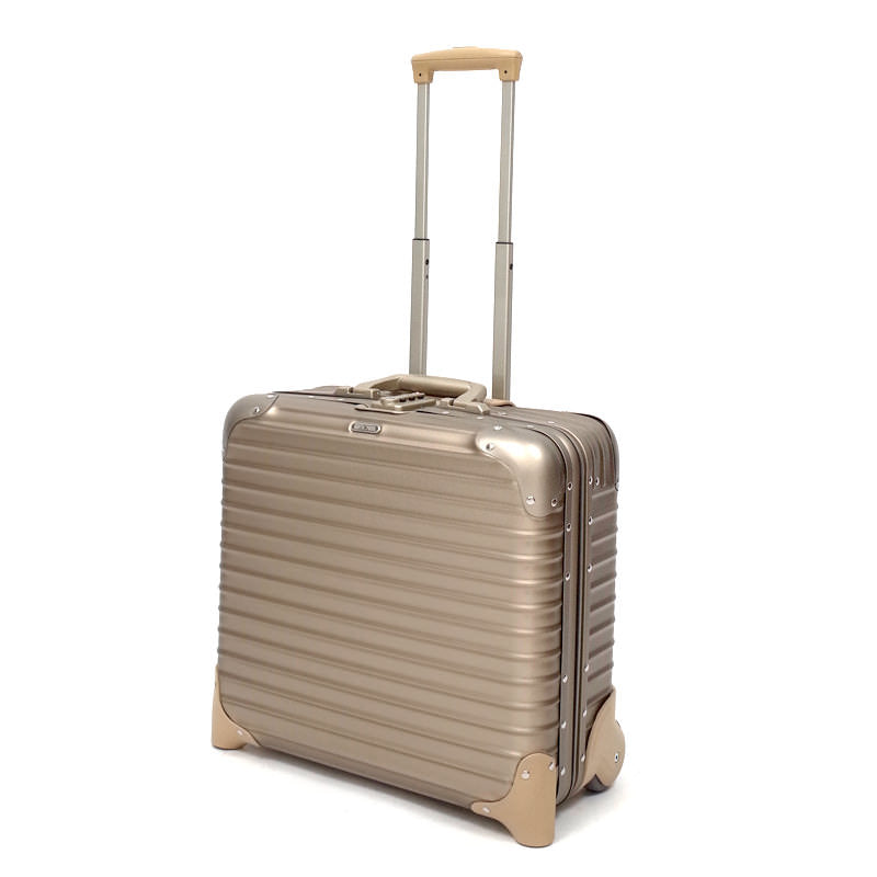 リモワ トパーズ チタニウム 920.40.03.2 在庫商品 28リットル 2輪