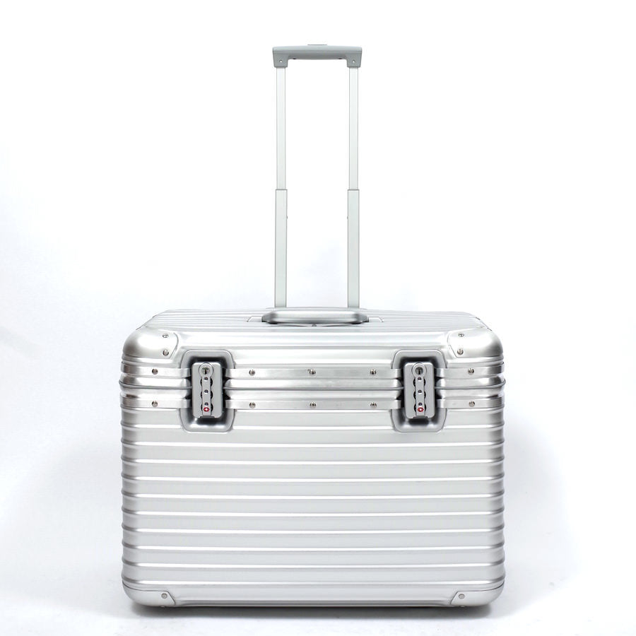 リモワ パイロット 920.51.00.2 在庫商品 37リットル 2輪 – リモワ