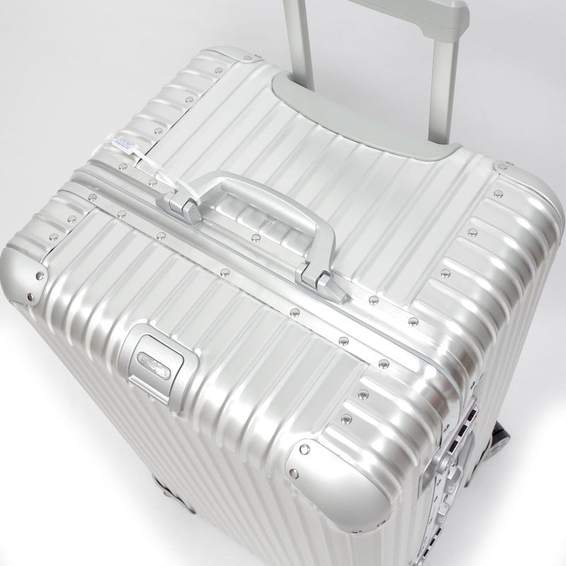 リモワ トパーズ スポーツ 在庫商品 923.75.00.4 89リットル 4輪