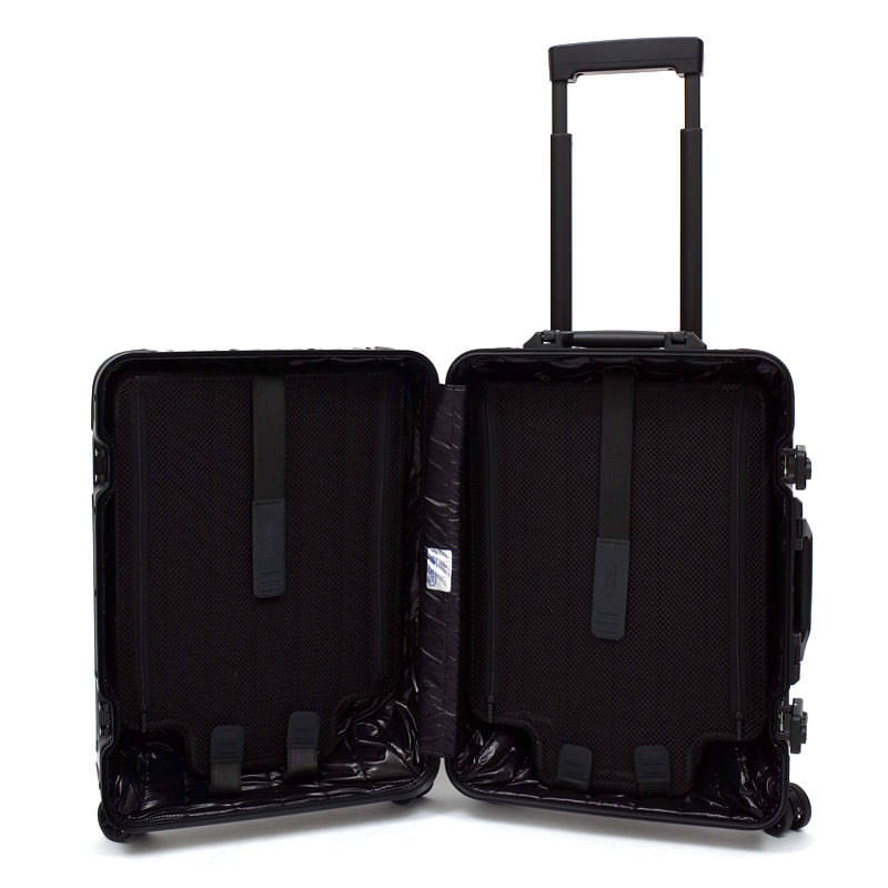 リモワ×モンクレール限定 在庫商品 34リットル 4輪