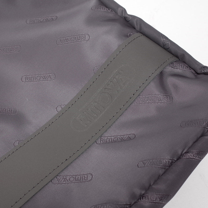 リモワ リンボ 881.40.50.4 27リットル 在庫商品 4輪