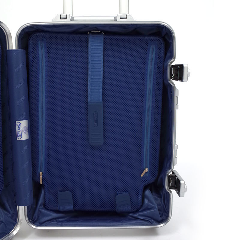リモワ トパーズ 923.52.00.4 在庫商品 32リットル 4輪