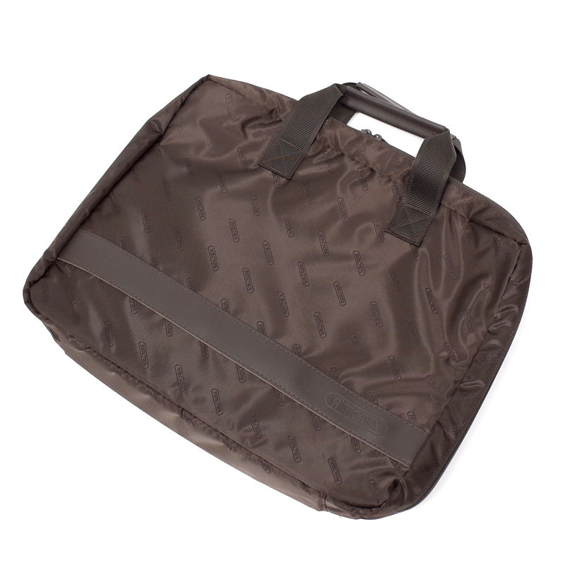 リモワ トパーズ チタニウム 923.40.03.4 在庫商品 26リットル 4輪