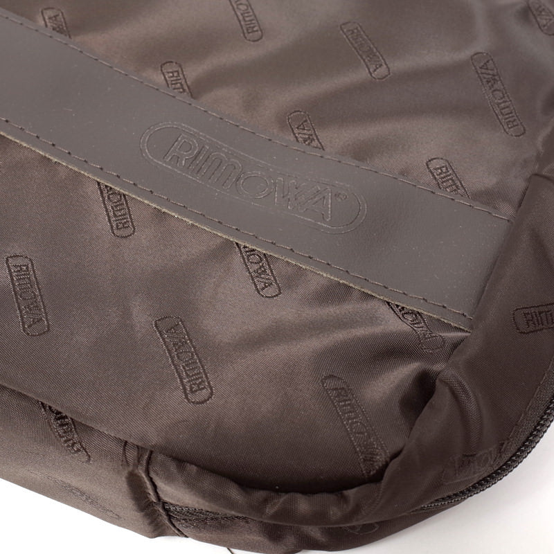 リモワ トパーズ チタニウム 923.40.03.4 在庫商品 26リットル 4輪