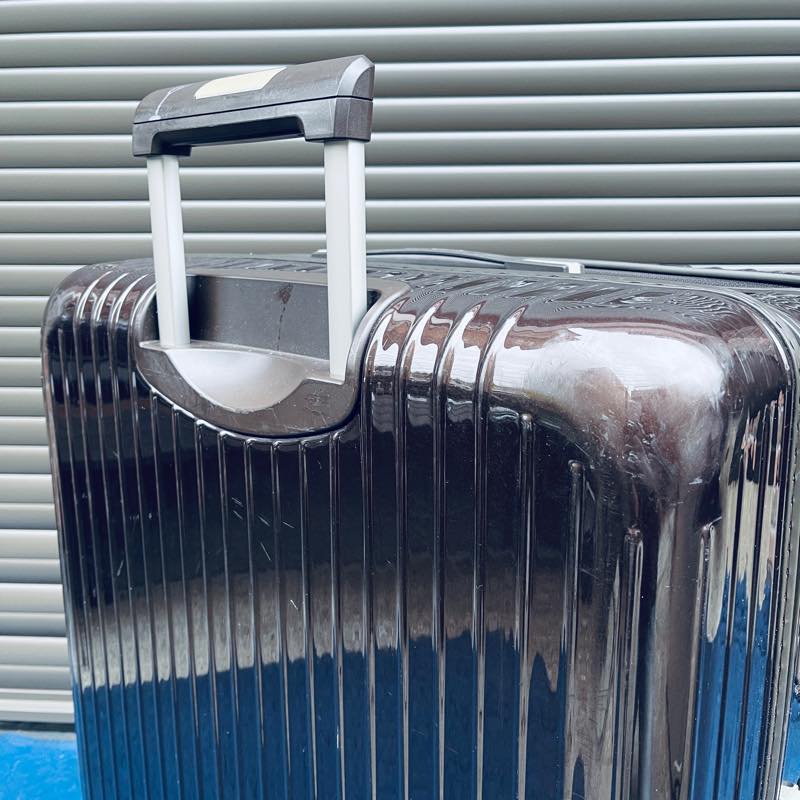 リモワ サルサデラックス 3Suiter U1-872.80 中古商品 131リットル 4輪