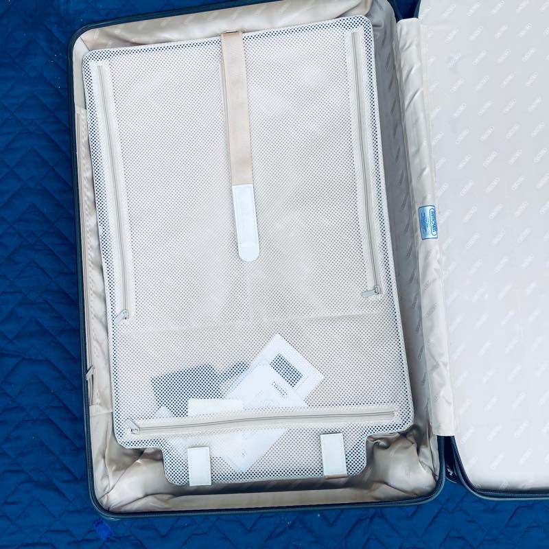リモワ サルサデラックス 3Suiter U1-872.80 中古商品 131リットル 4輪