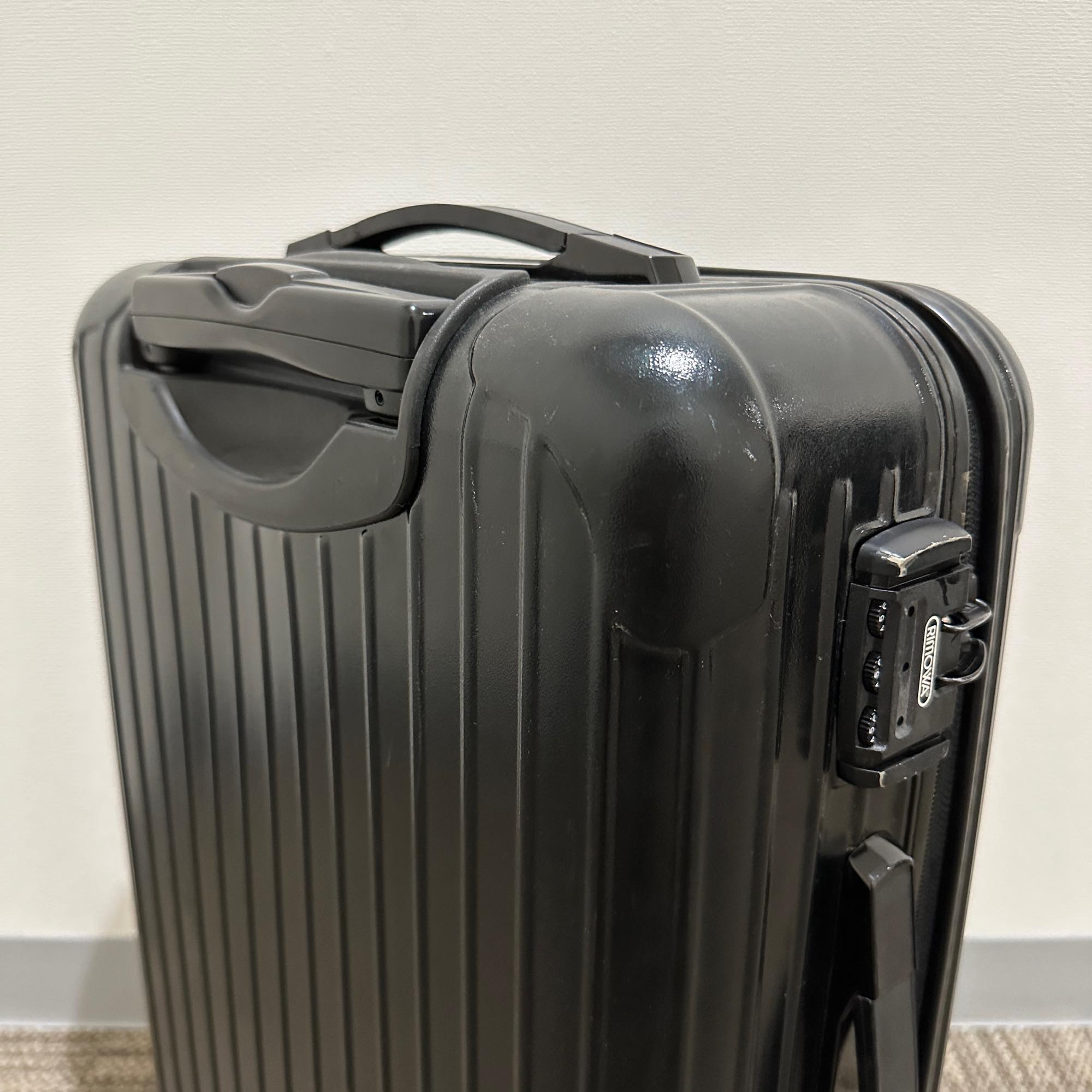 リモワ サルサ 851.52-10 32リットル 中古商品 2輪