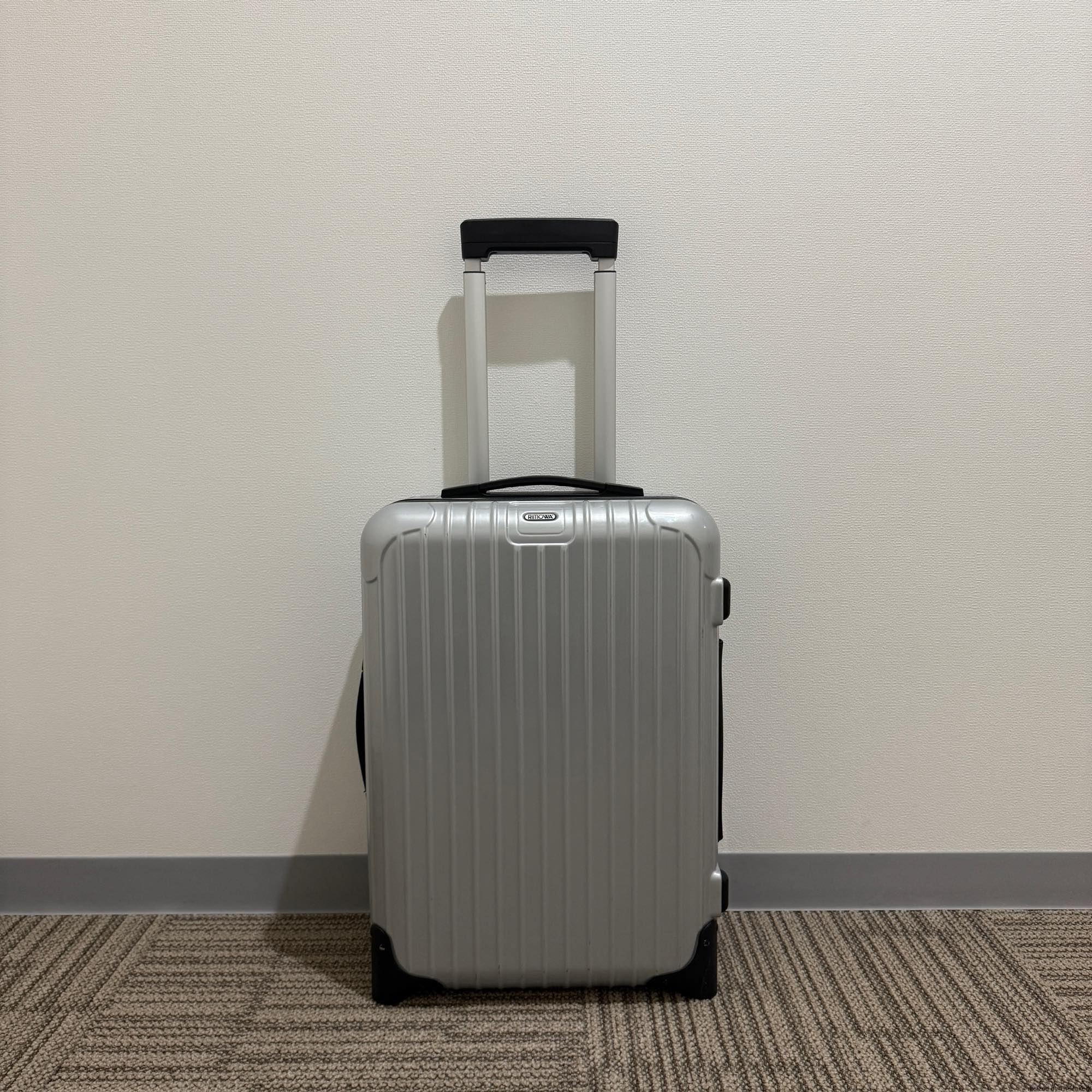 リモワ サルサ 810.52-11 中古美品 33リットル 2輪