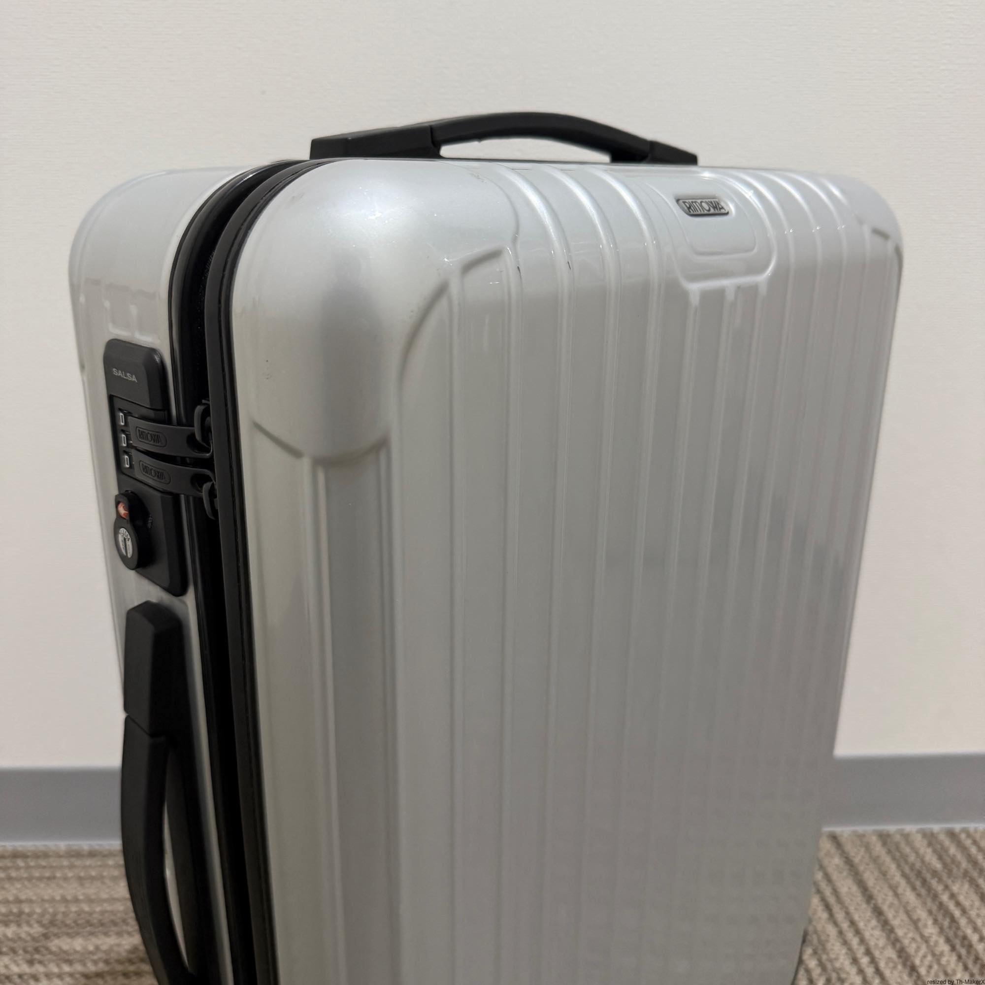 リモワ サルサ 810.52-11 中古美品 33リットル 2輪