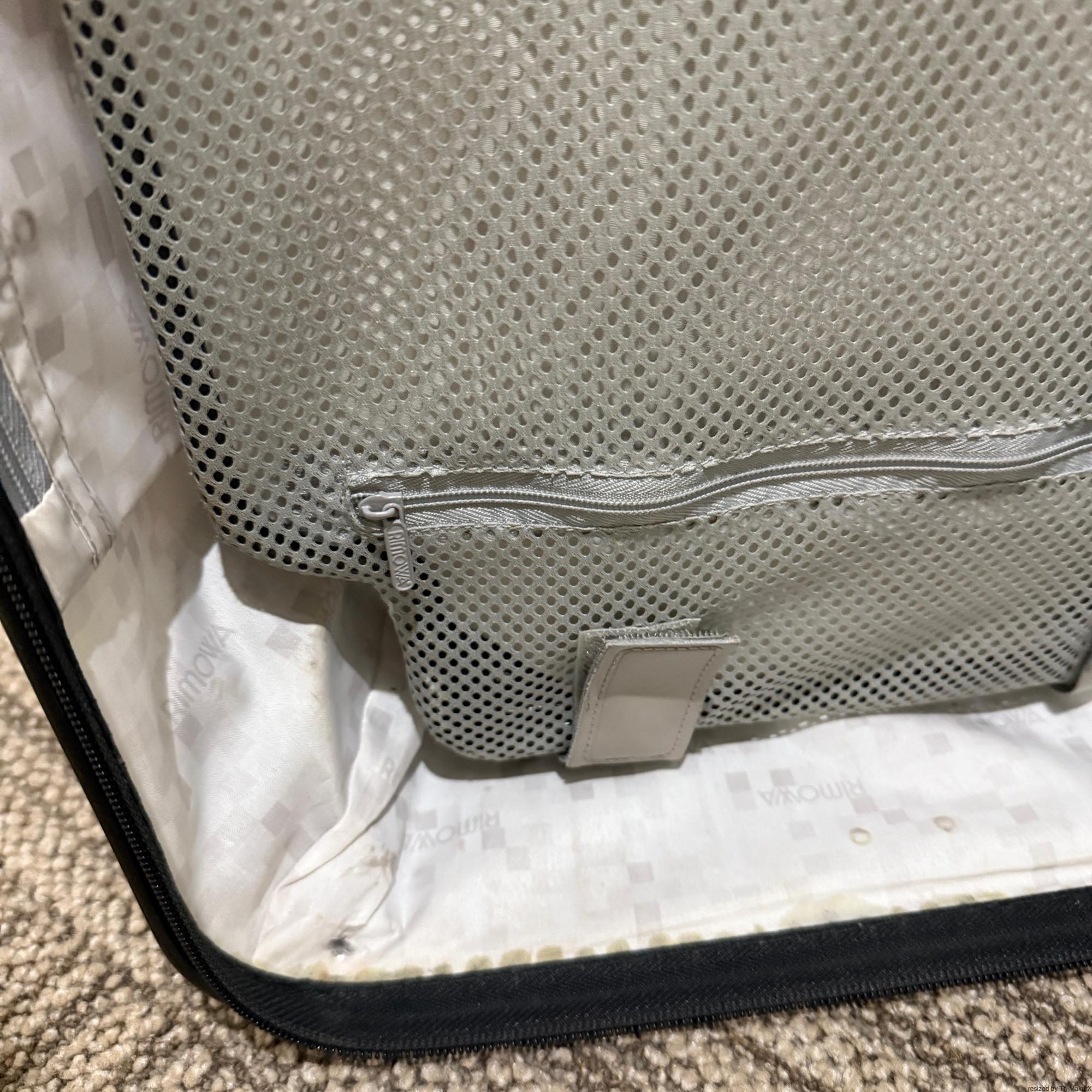 リモワ サルサ 810.52-11 中古美品 33リットル 2輪