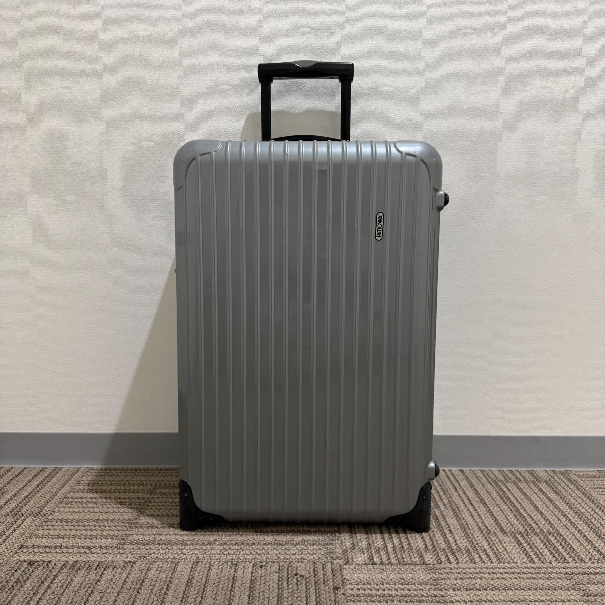 リモワ エッセンシャル(サルサ) 856.63-11 63リットル 中古商品 2輪