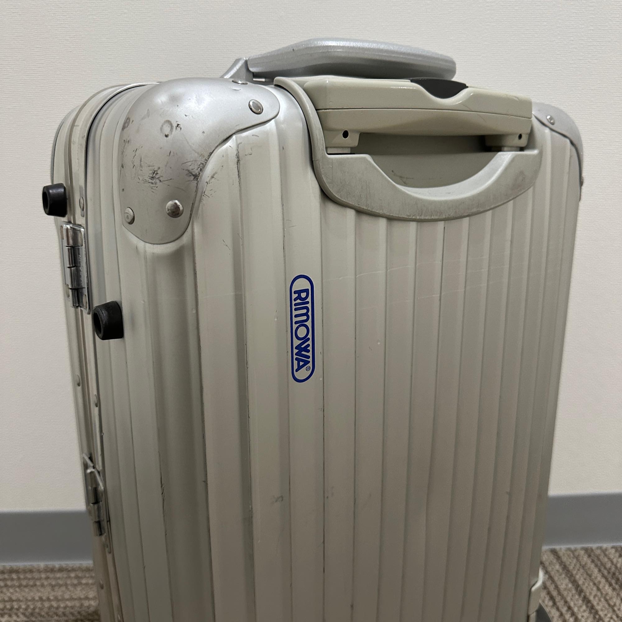 リモワ トパーズ 929.52-11 中古商品 32リットル 2輪
