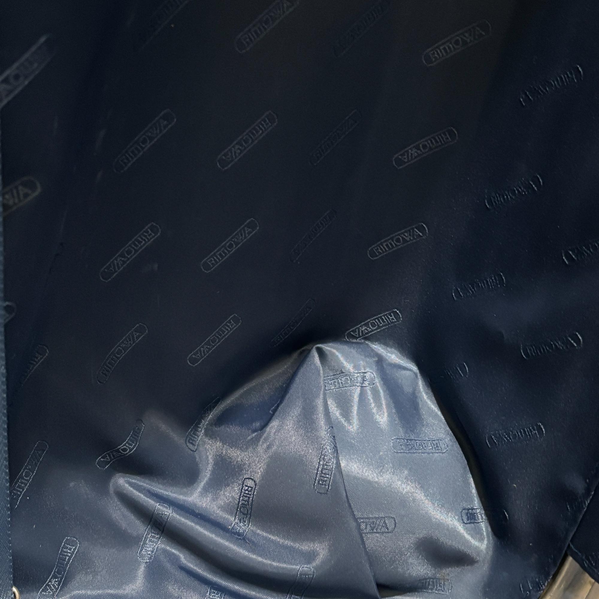 リモワ オリジナル(トパーズ) 中古商品 932.77-11 104リットル 4輪
