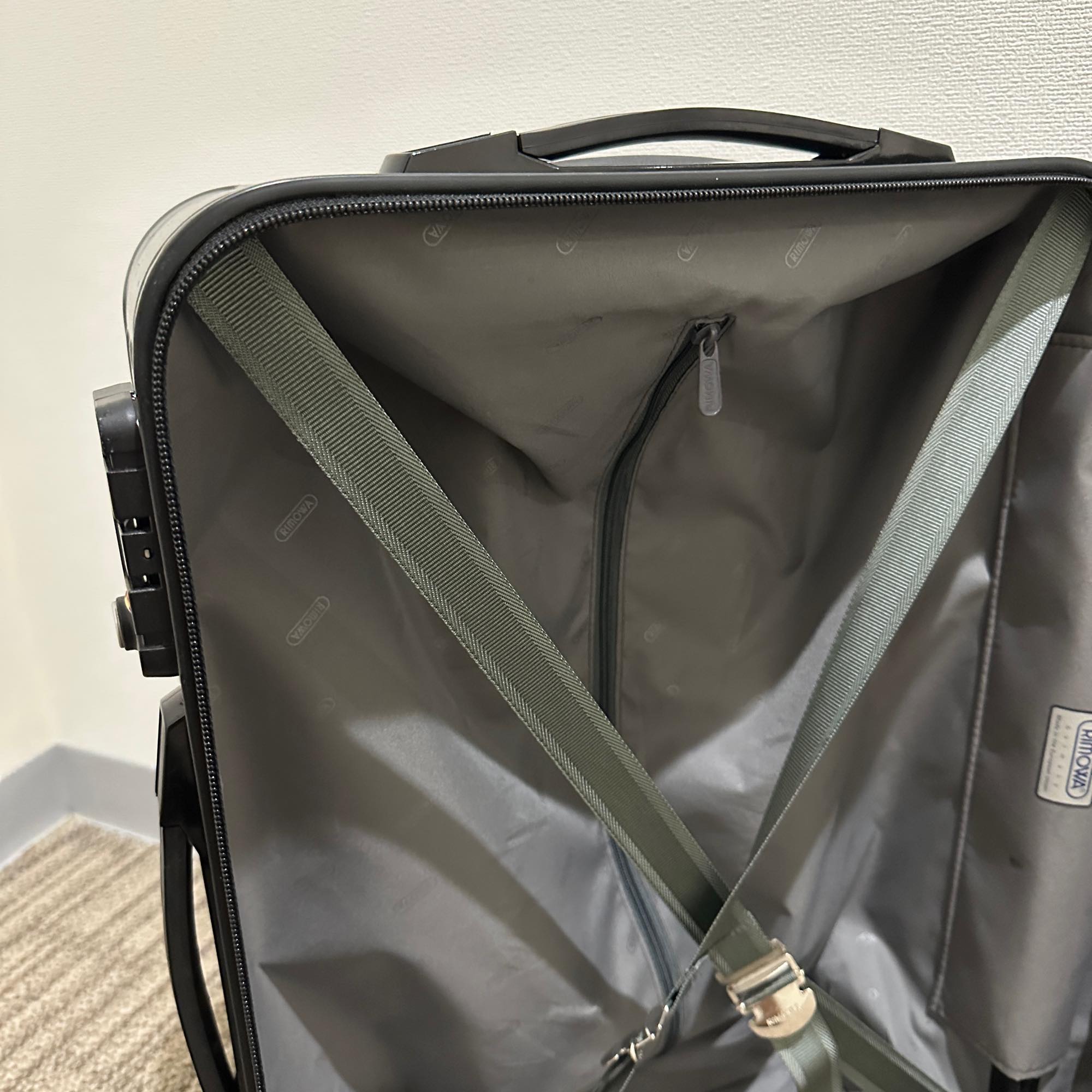 リモワ サルサ 851.52-12 32リットル 中古美品 2輪