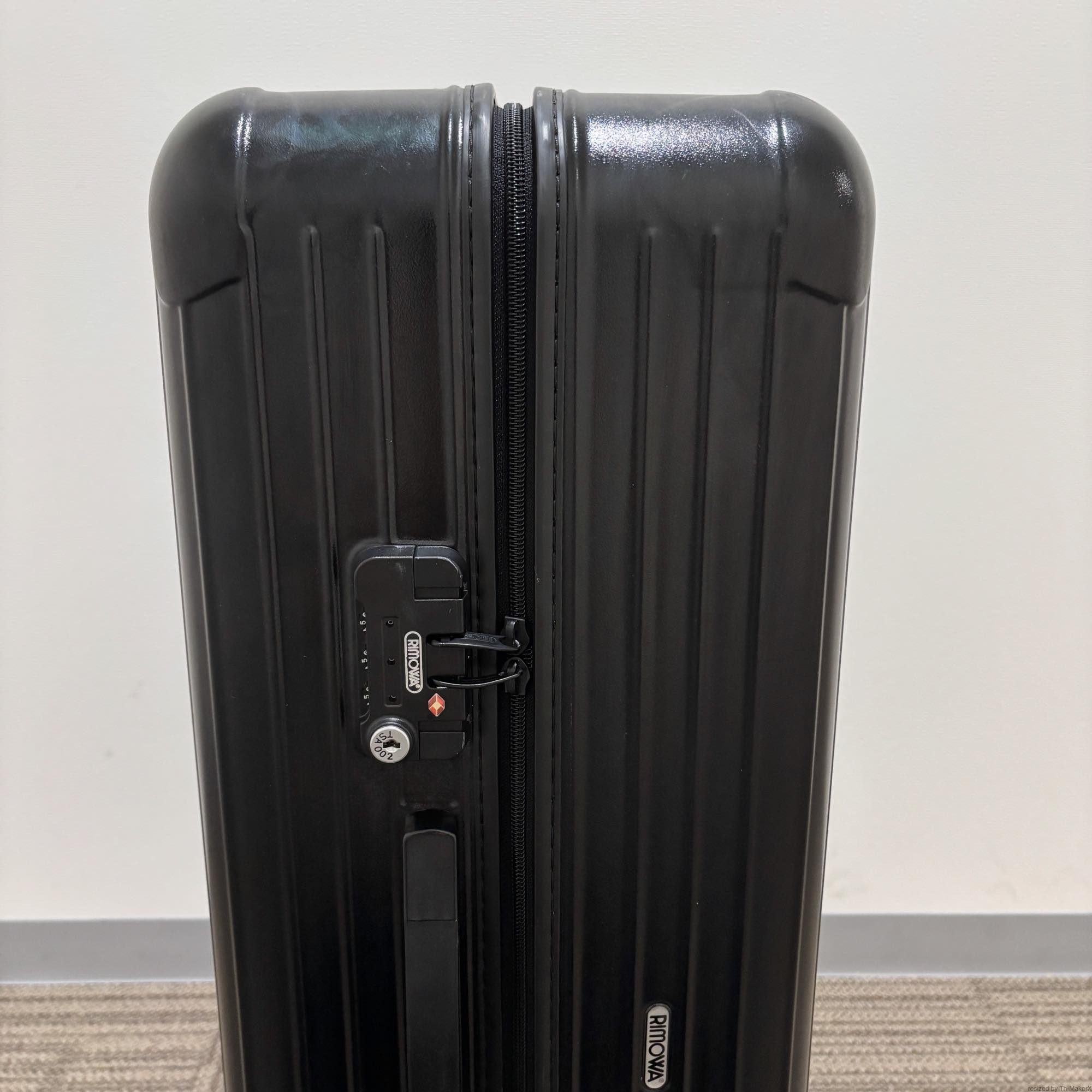 リモワ エッセンシャル(サルサ) 871.77-12 107リットル 中古商品 4輪