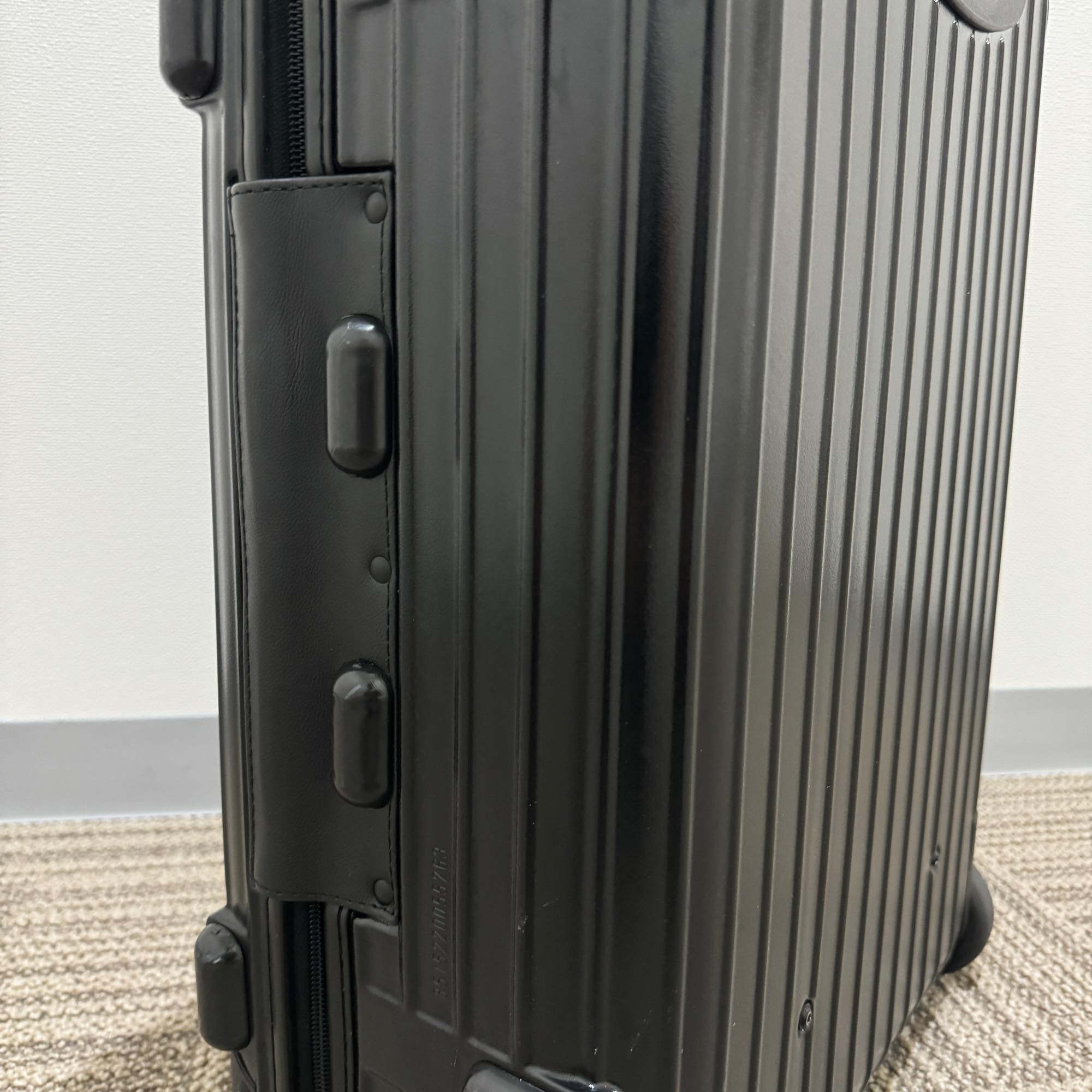 リモワ サルサ 851.52-17 32リットル 中古美品 2輪