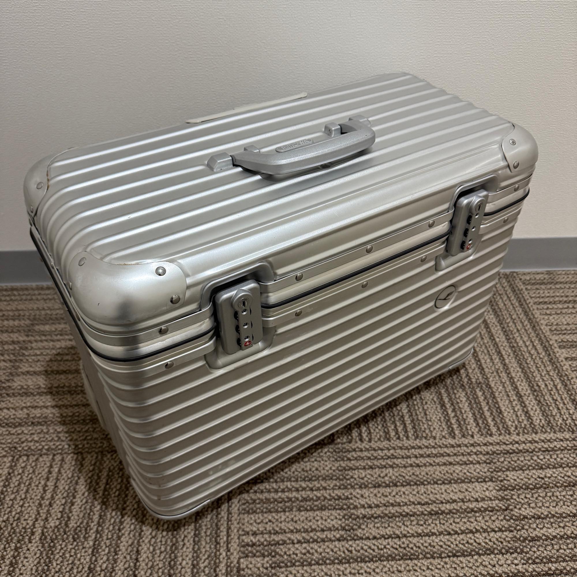 ルフトハンザ リモワ パイロット 1730308 中古美品 46リットル 2輪