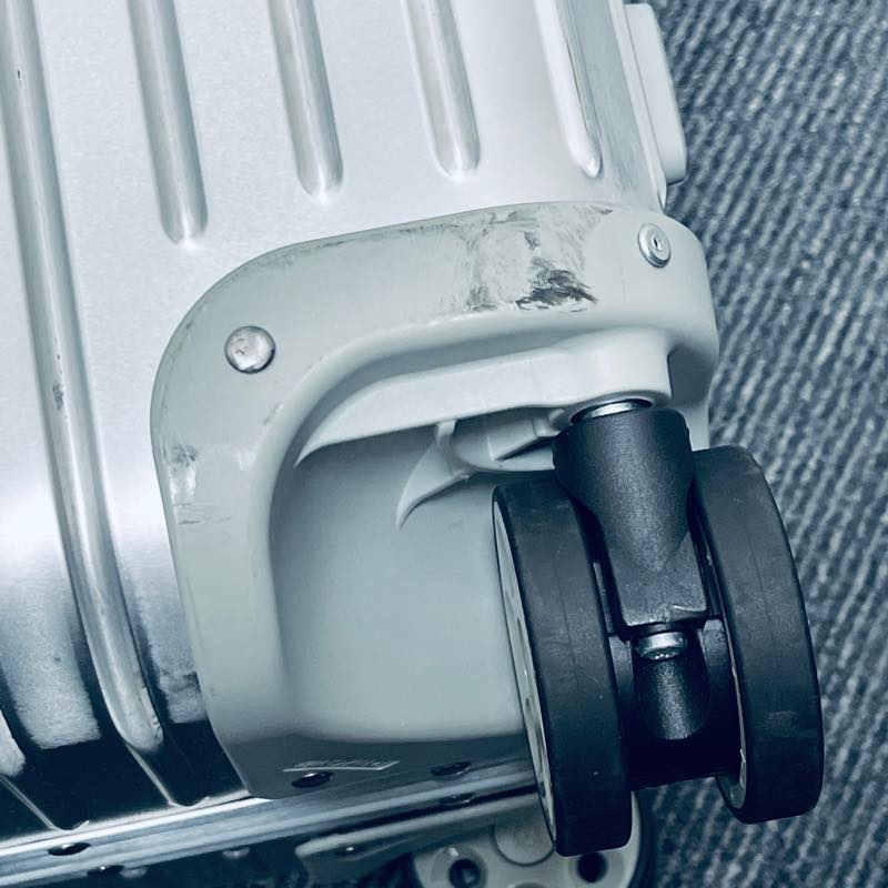 オリジナル ルフトハンザエディション Check-In M シルバー 60L 中古商品