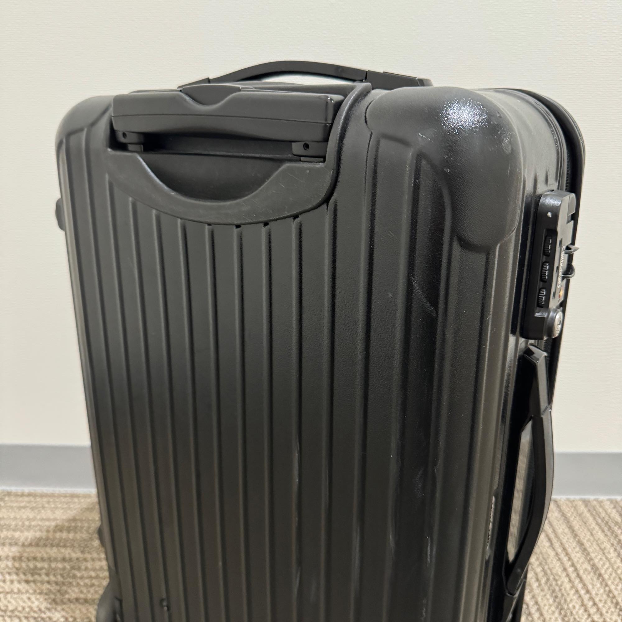 リモワ サルサ 851.52-18 32リットル 中古美品 2輪