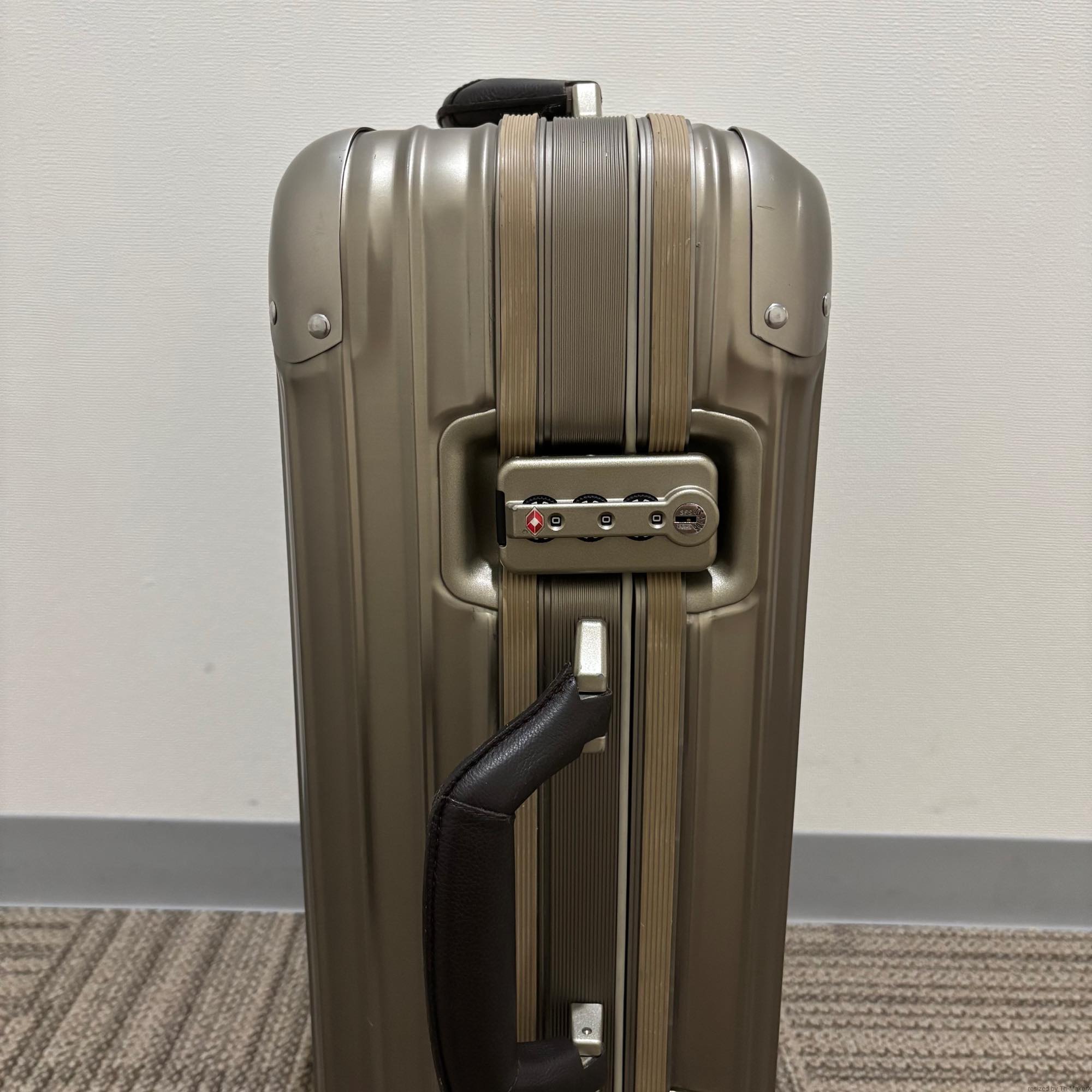 ルフトハンザ リモワ プライベートジェット 1748505-2 中古美品 32リットル 2輪