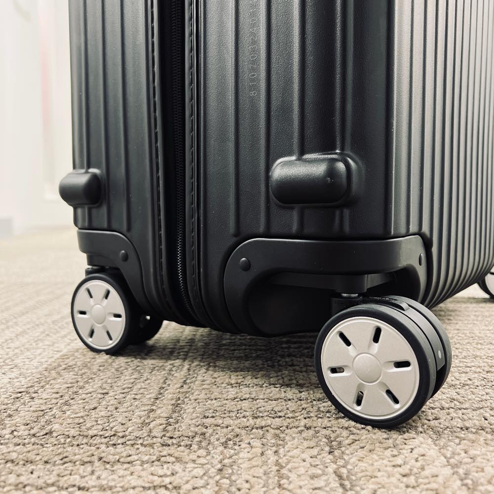 リモワ サルサ 810.70-2 78リットル 中古美品 4輪