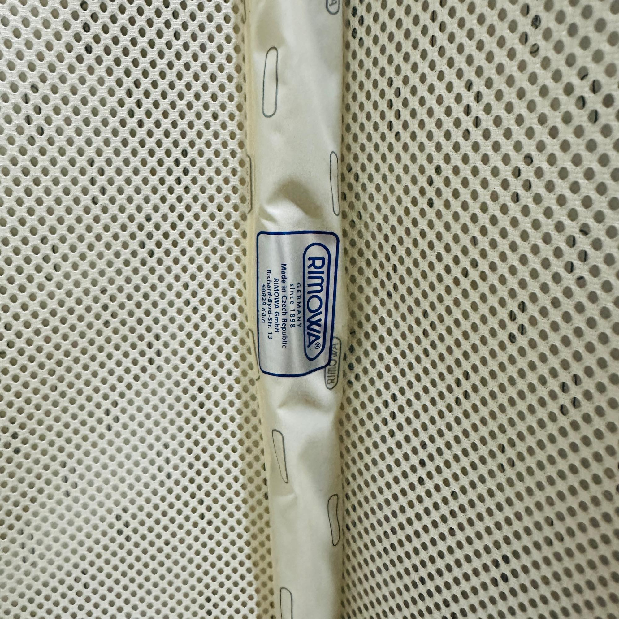 リモワ サルサ エアー 820.63.78.4 65リットル 中古美品 4輪