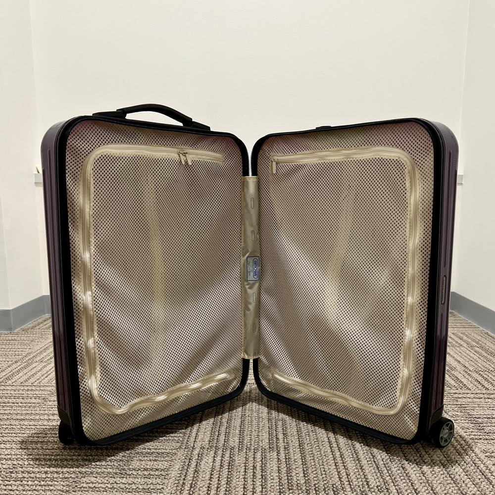 リモワ サルサエアー 822.52-2 中古商品 33リットル 4輪