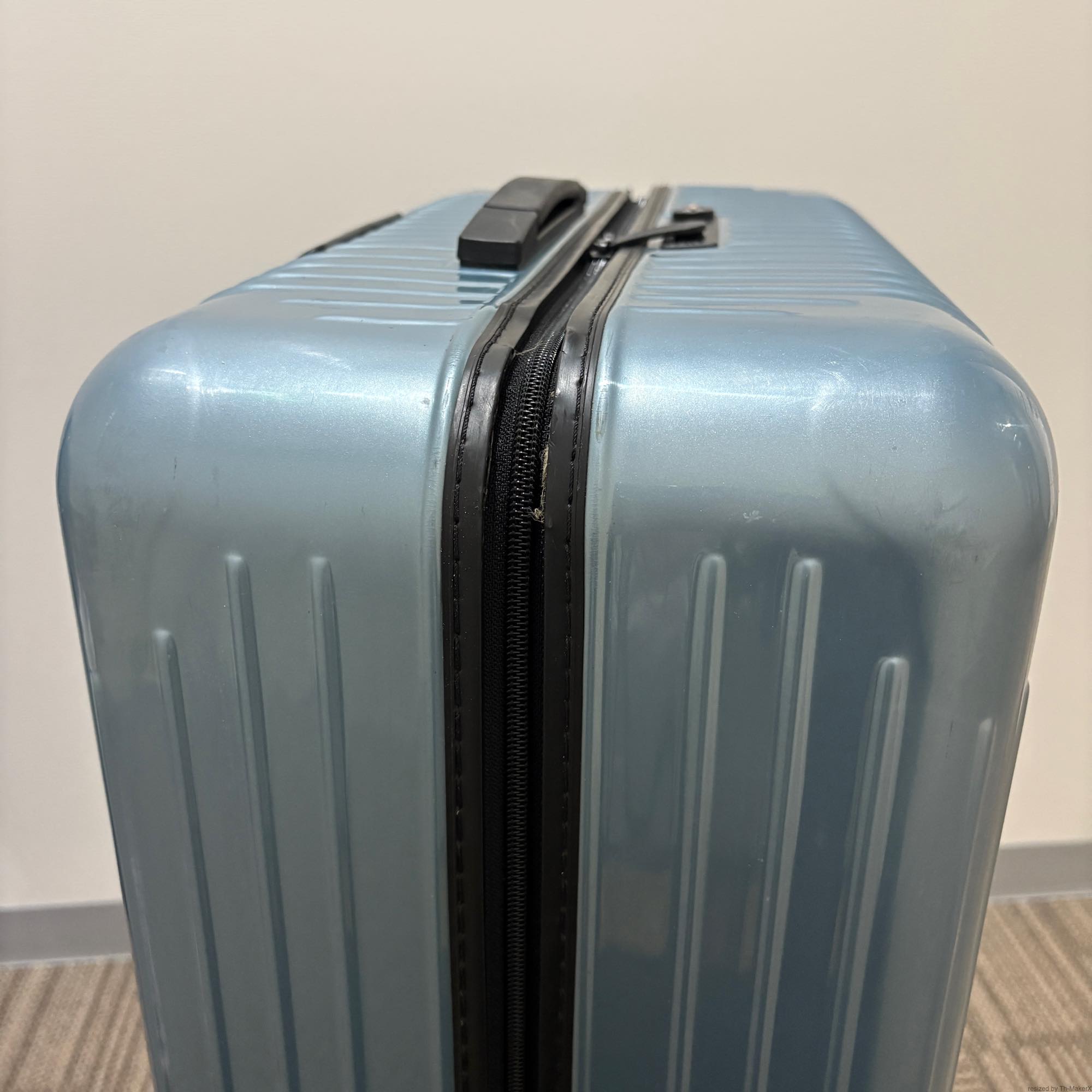 リモワ サルサエアー 824.77-2 100リットル 中古商品 4輪