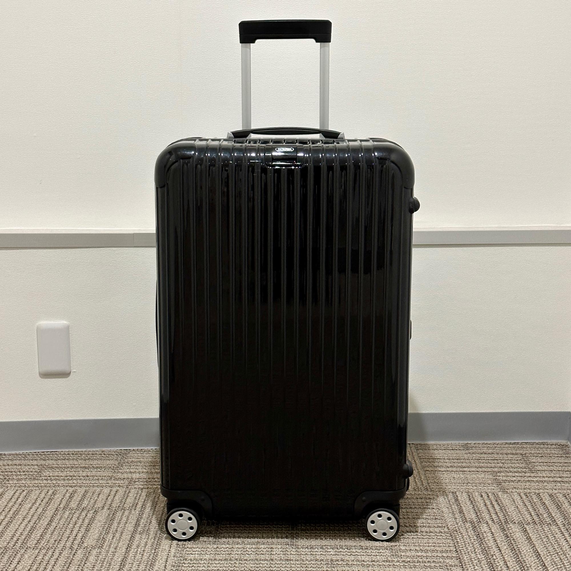 リモワ サルサ デラックス 830.70.50.4 78リットル 中古美品 4輪