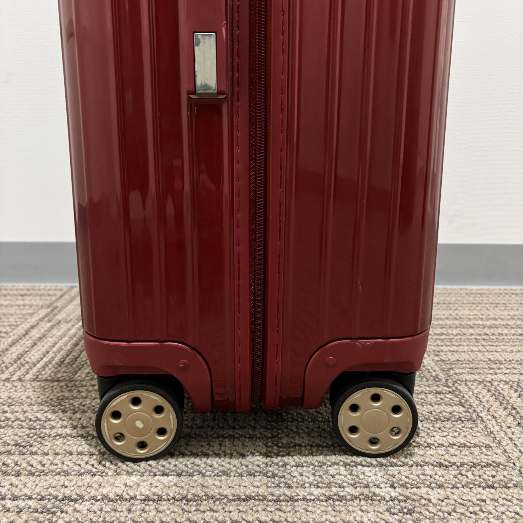 リモワ サルサ デラックス 830.70.50.4 78リットル 中古美品 4輪