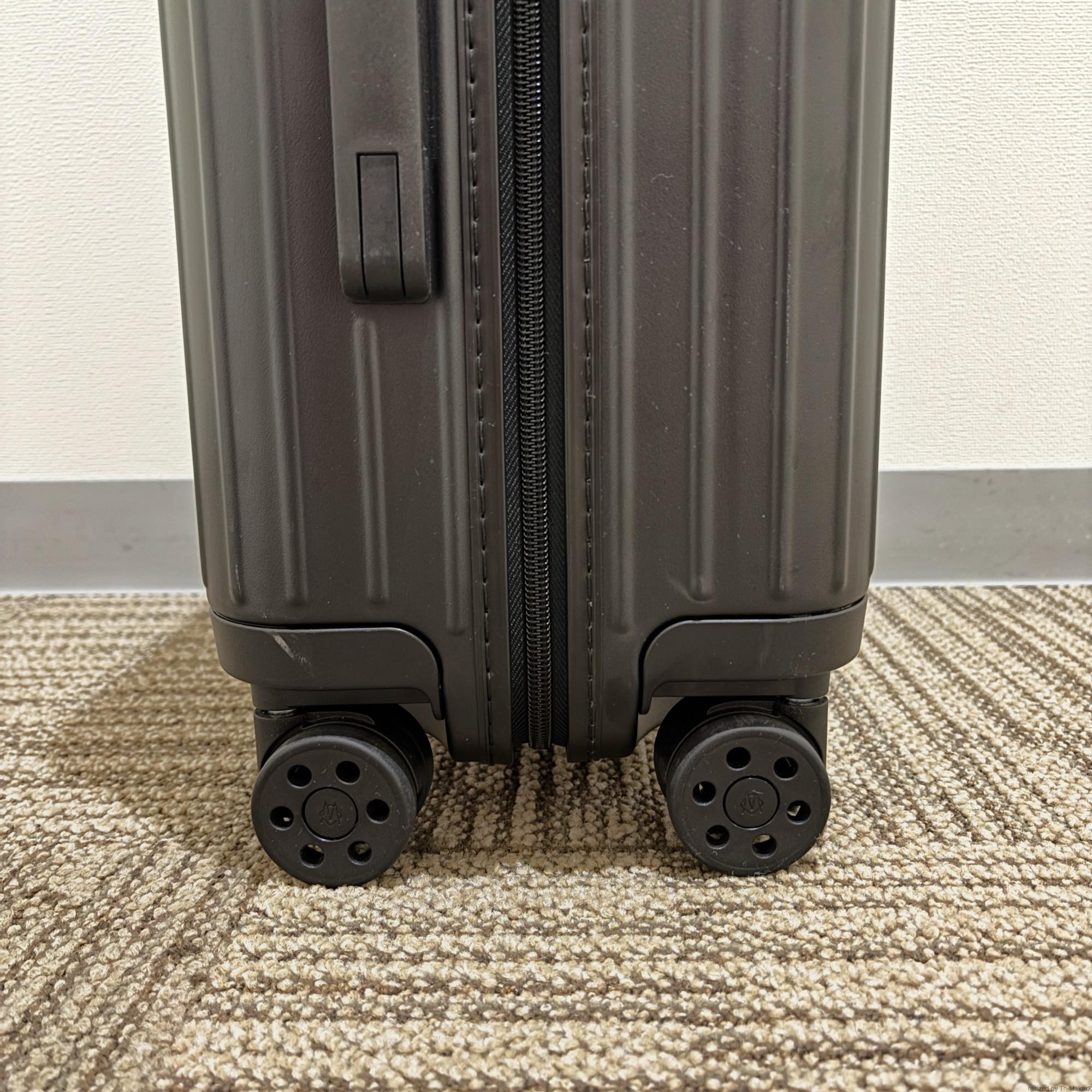 リモワ エッセンシャル キャビンS 34L 832.52.63.1-2 中古美品 マットブラック