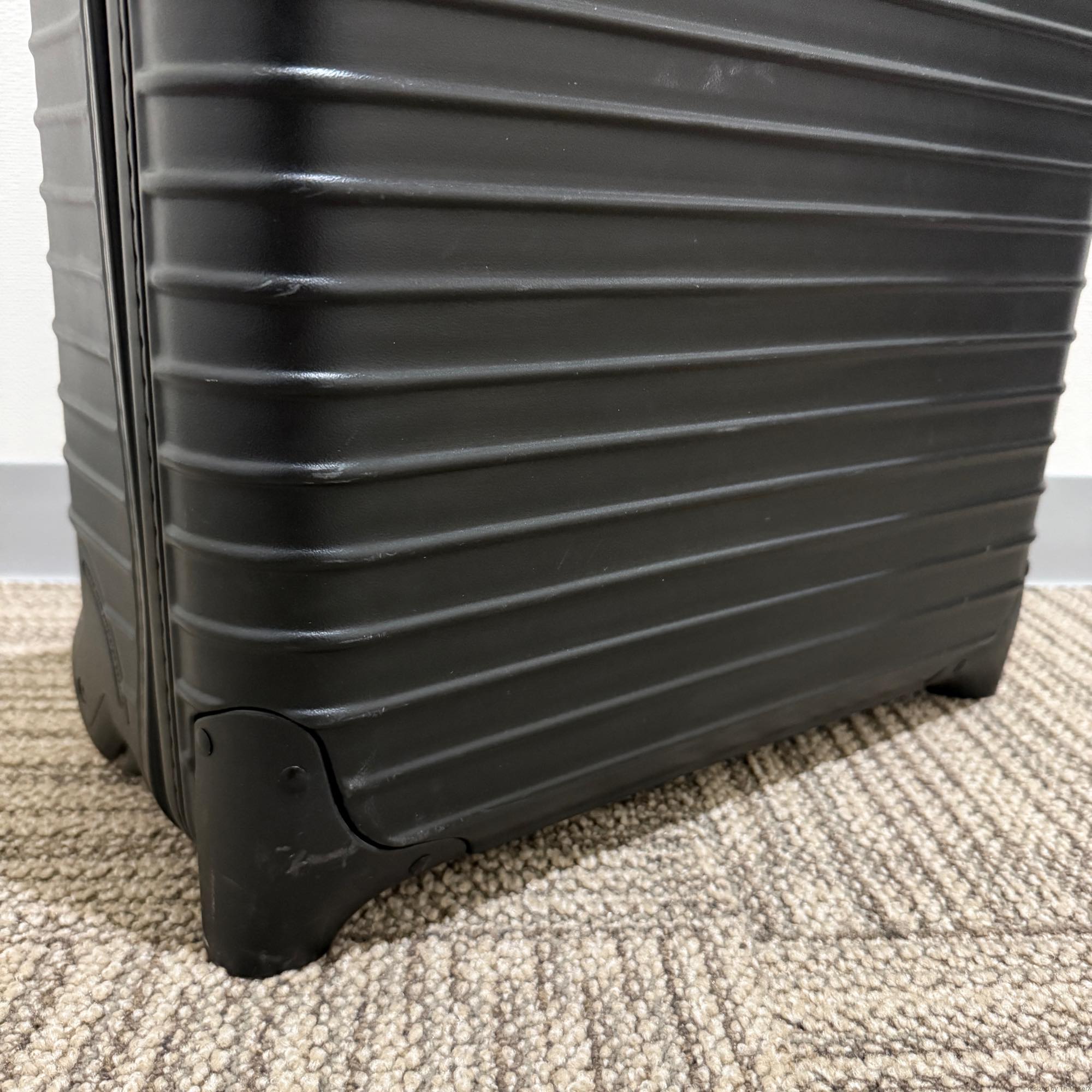 リモワ サルサ 833.40-2 中古美品 25リットル 2輪