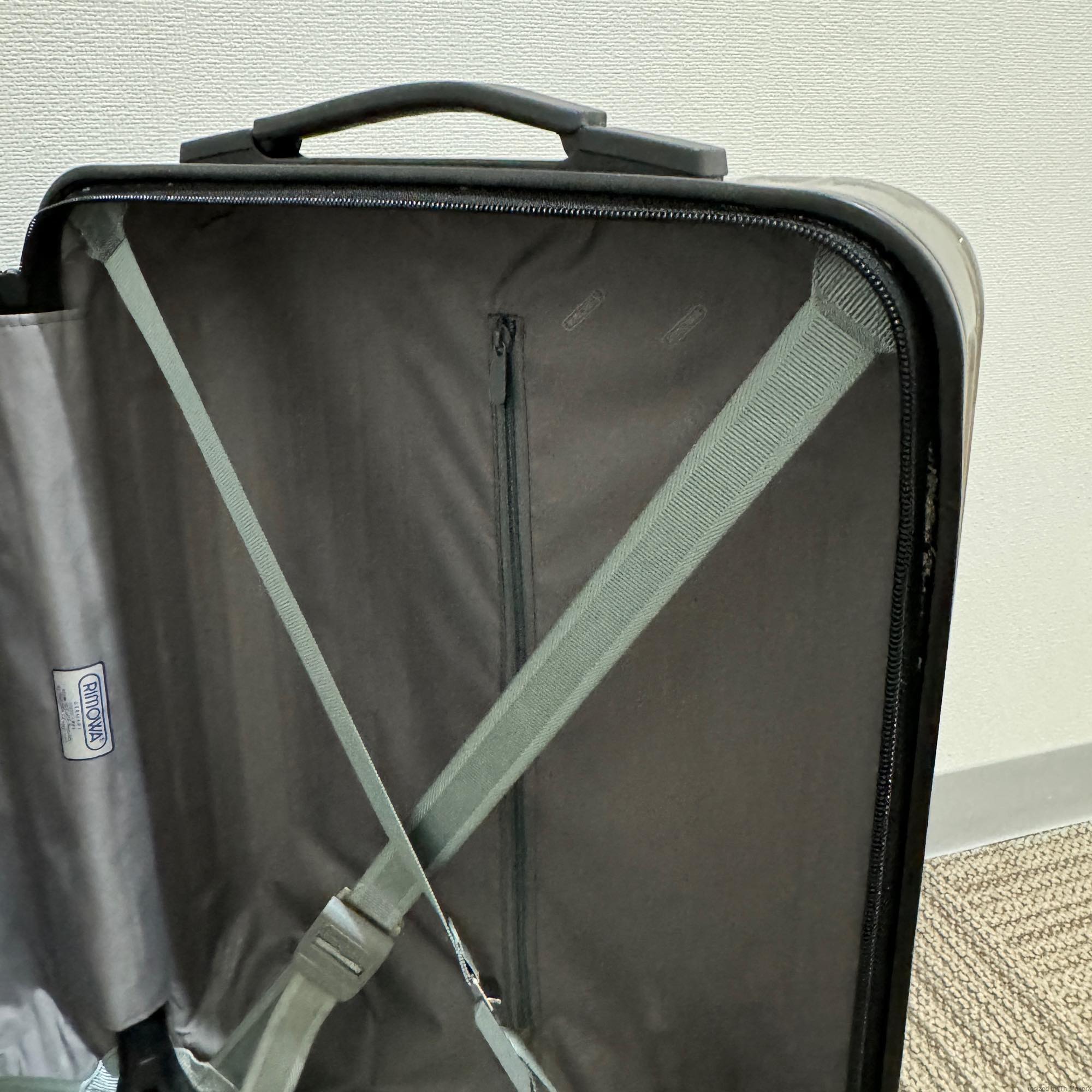 リモワ サルサ 中古美品 869.52-2 35リットル 4輪