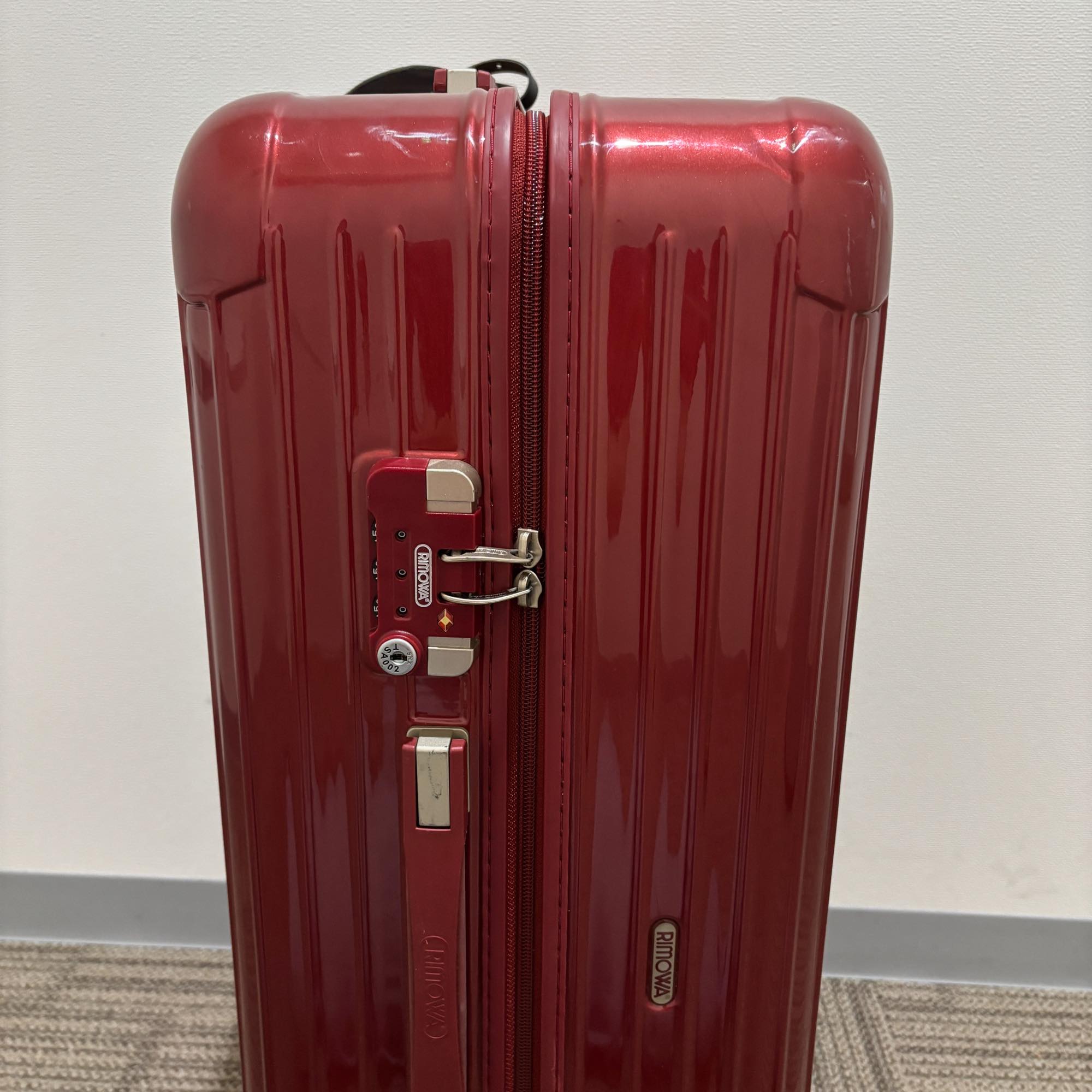 リモワ エッセンシャル(サルサデラックス) 873.70-2 中古商品 86リットル 4輪