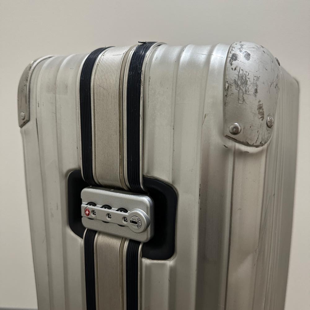 リモワ シルバーインテグラル 中古品 U923.77-2 104リットル 4輪