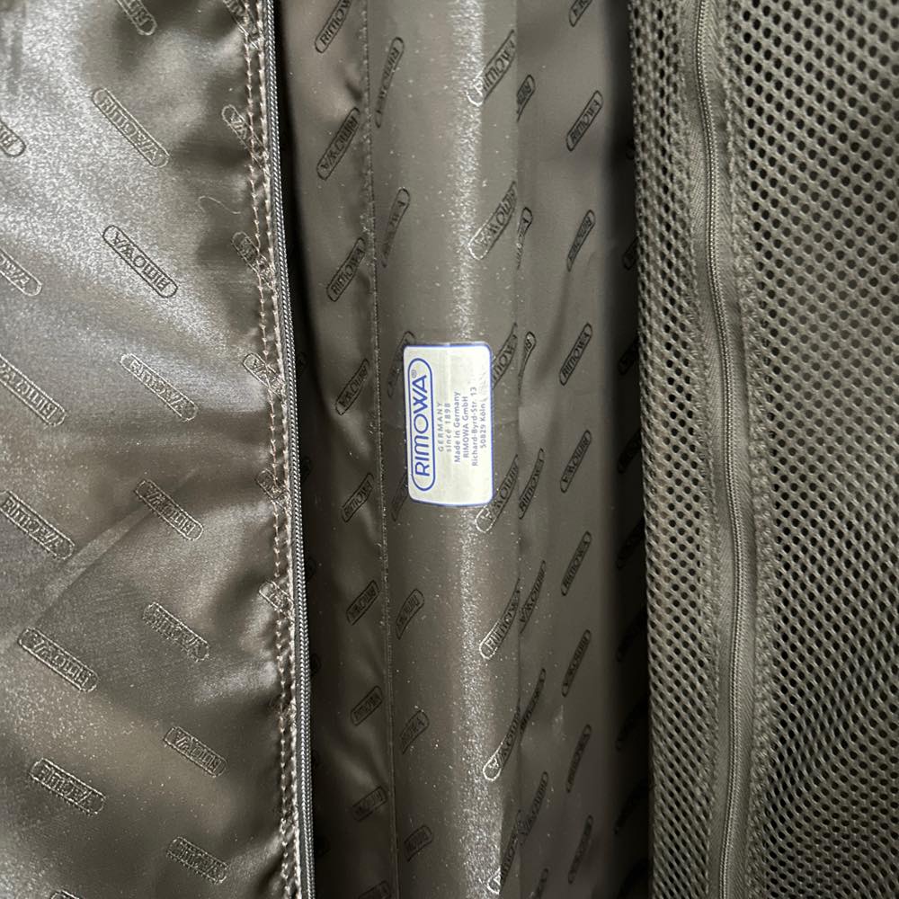 リモワ トパーズ チタニウム 中古美品 924.63.03.4-2 64リットル 4輪