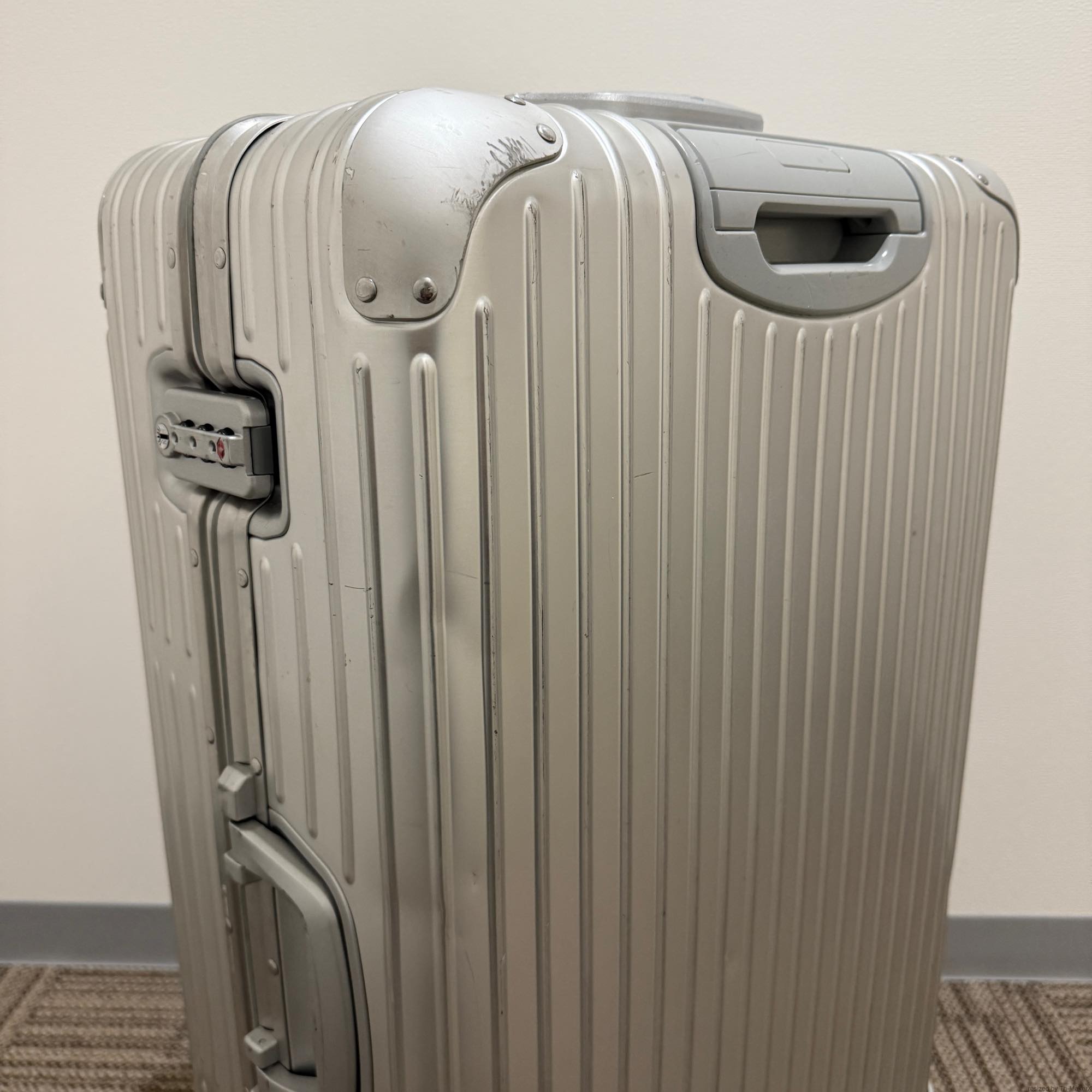 リモワ オリジナル チェックインL 925.73.00.4-2 シルバー 中古商品 86リットル 4輪