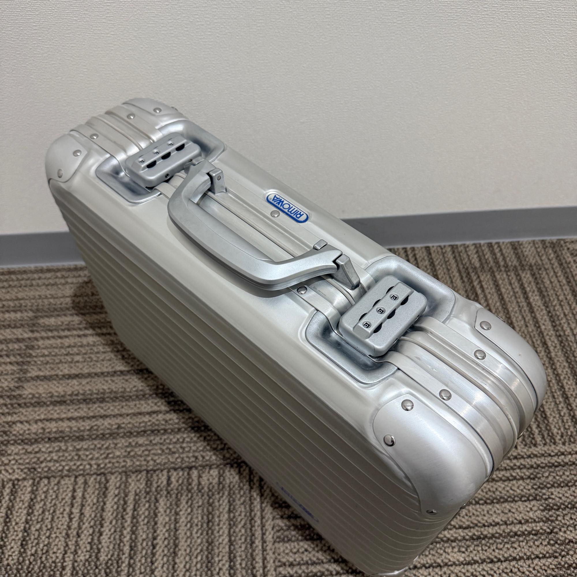 リモワ アタッシェケース 中古商品 928.14-2 22リットル